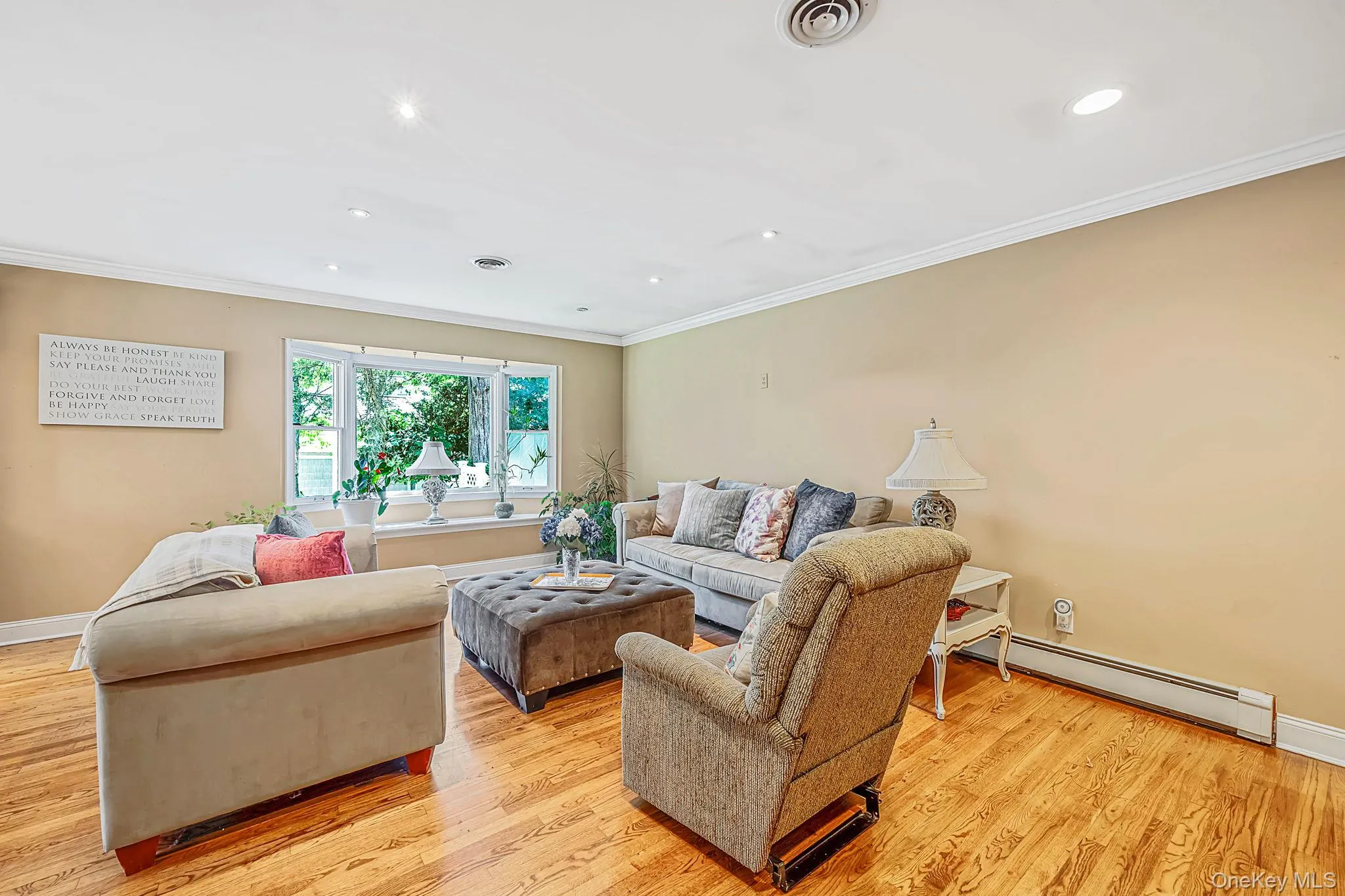 7 Carrie Court, Smithtown, NY, 3 Bedrooms Bedrooms, 7 Rooms Rooms,3 BathroomsBathrooms,Residential,For Rent,Carrie,0,KEY1011789 7 Carrie Court, Smithtown, NY, 3 Bedrooms Bedrooms, 7 Rooms Rooms,3 BathroomsBathrooms,Residential,For Rent,Carrie,0,KEY1011789