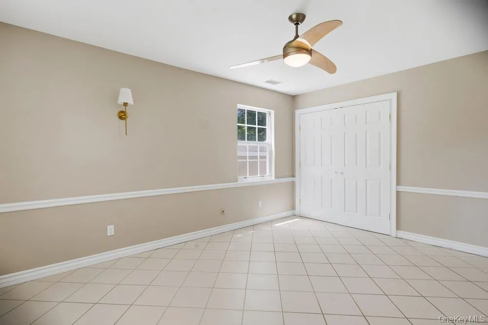 532 Race Place, Islip, NY, 2 Bedrooms Bedrooms, 5 Rooms Rooms,1 BathroomBathrooms,Residential,For Rent,Race,0,1011793 532 Race Place, Islip, NY, 2 Bedrooms Bedrooms, 5 Rooms Rooms,1 BathroomBathrooms,Residential,For Rent,Race,0,1011793