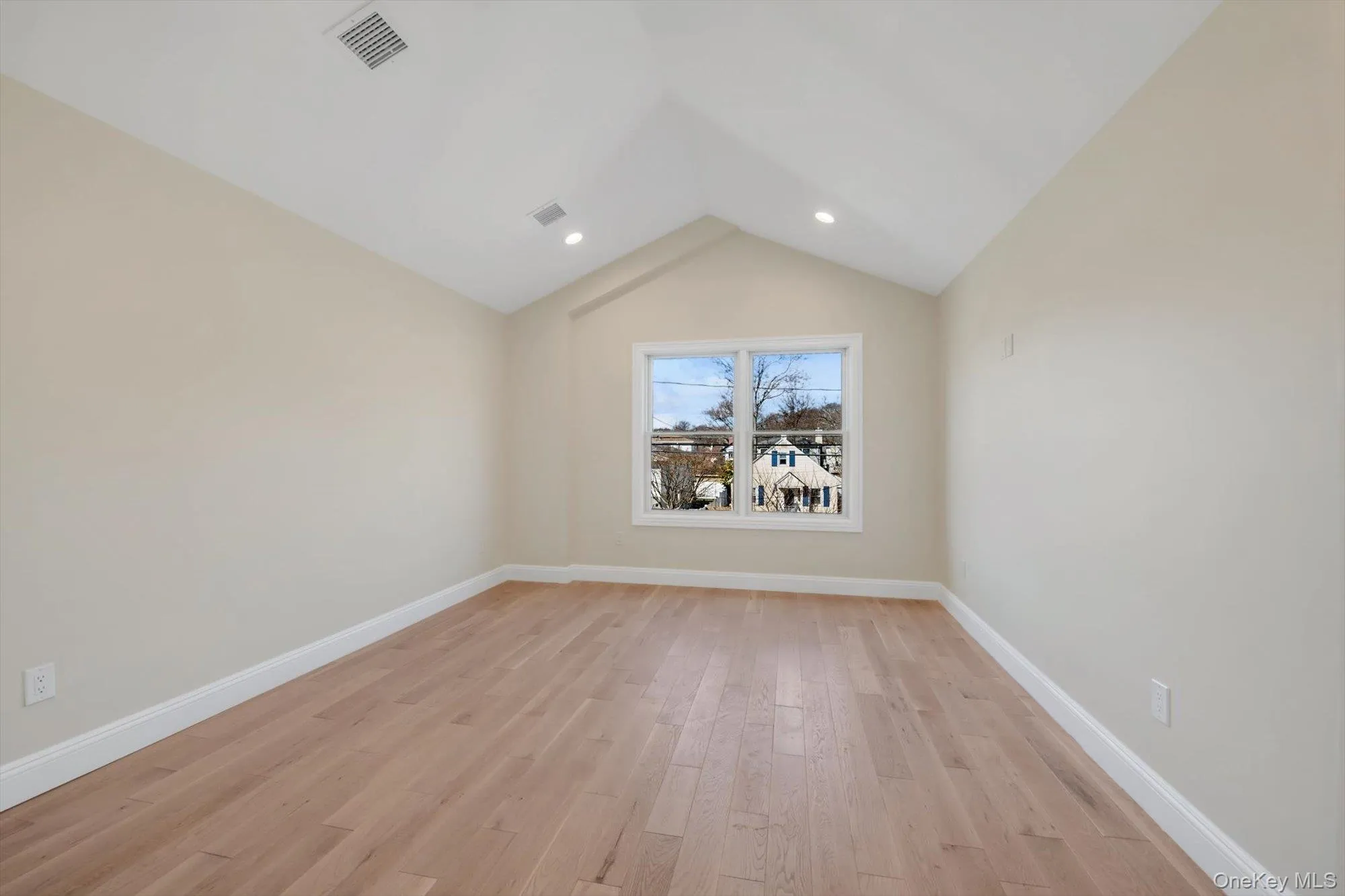 68 Edgewood, North Hempstead, NY, 5 Bedrooms Bedrooms, 8 Rooms Rooms,3 BathroomsBathrooms,Residential Lease,For Rent,Edgewood,0,1011796 68 Edgewood, North Hempstead, NY, 5 Bedrooms Bedrooms, 8 Rooms Rooms,3 BathroomsBathrooms,Residential Lease,For Rent,Edgewood,0,1011796