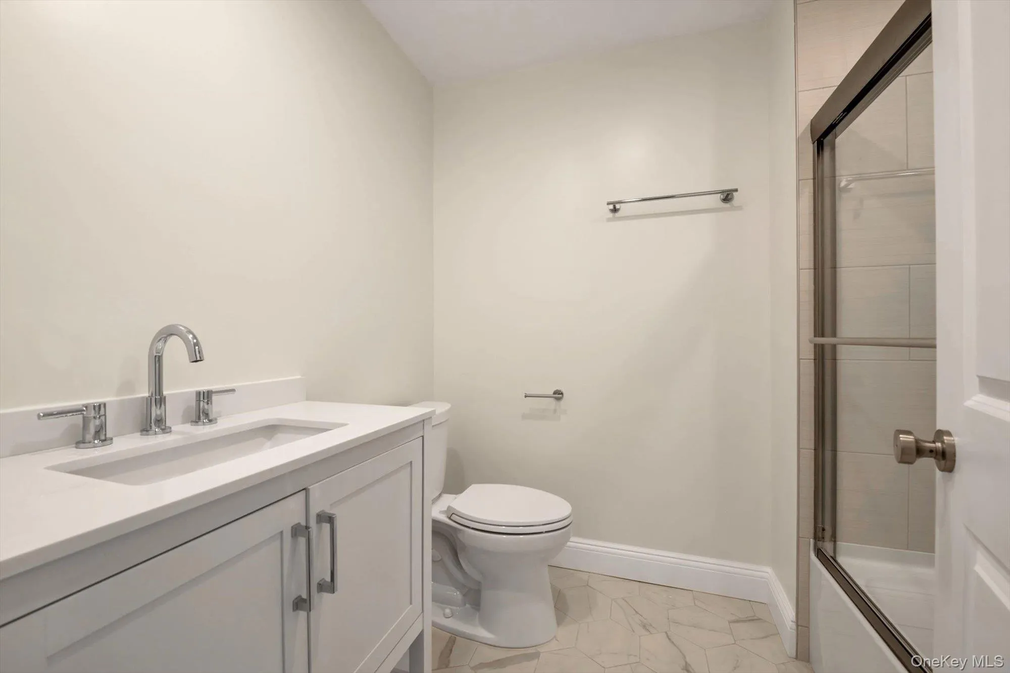 68 Edgewood, North Hempstead, NY, 5 Bedrooms Bedrooms, 8 Rooms Rooms,3 BathroomsBathrooms,Residential Lease,For Rent,Edgewood,0,1011796 68 Edgewood, North Hempstead, NY, 5 Bedrooms Bedrooms, 8 Rooms Rooms,3 BathroomsBathrooms,Residential Lease,For Rent,Edgewood,0,1011796