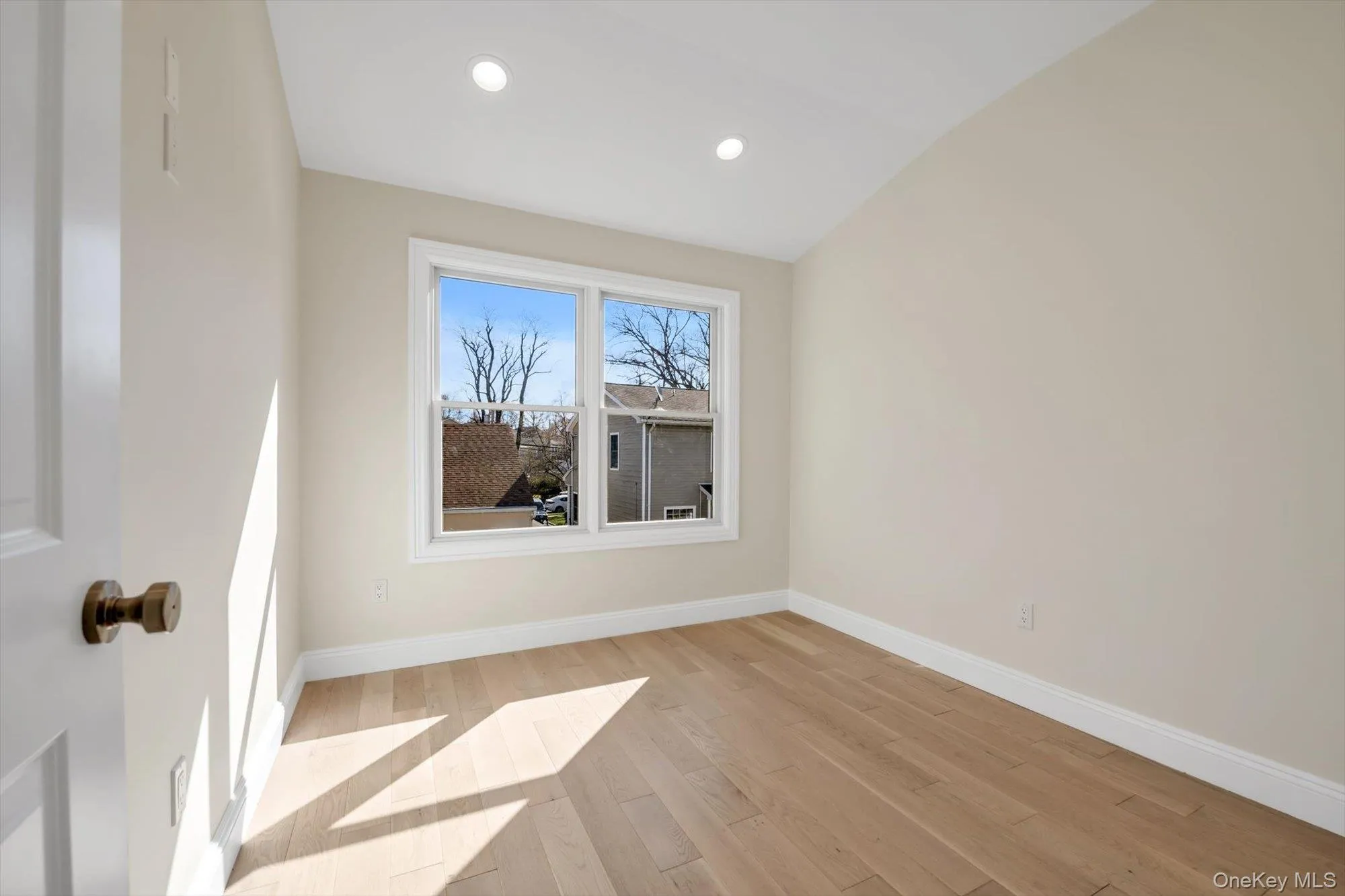 68 Edgewood, North Hempstead, NY, 5 Bedrooms Bedrooms, 8 Rooms Rooms,3 BathroomsBathrooms,Residential Lease,For Rent,Edgewood,0,1011796 68 Edgewood, North Hempstead, NY, 5 Bedrooms Bedrooms, 8 Rooms Rooms,3 BathroomsBathrooms,Residential Lease,For Rent,Edgewood,0,1011796