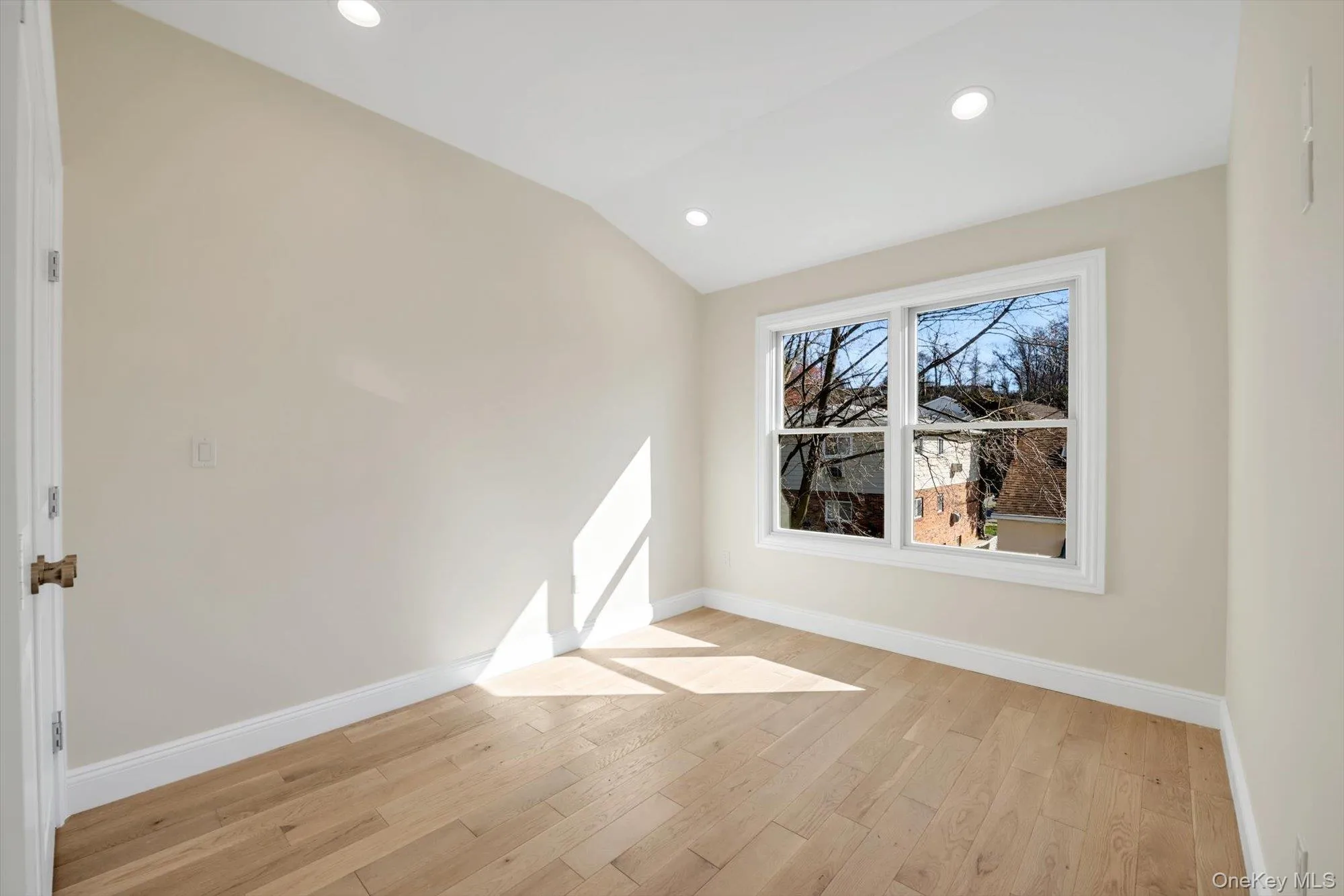 68 Edgewood, North Hempstead, NY, 5 Bedrooms Bedrooms, 8 Rooms Rooms,3 BathroomsBathrooms,Residential Lease,For Rent,Edgewood,0,1011796 68 Edgewood, North Hempstead, NY, 5 Bedrooms Bedrooms, 8 Rooms Rooms,3 BathroomsBathrooms,Residential Lease,For Rent,Edgewood,0,1011796