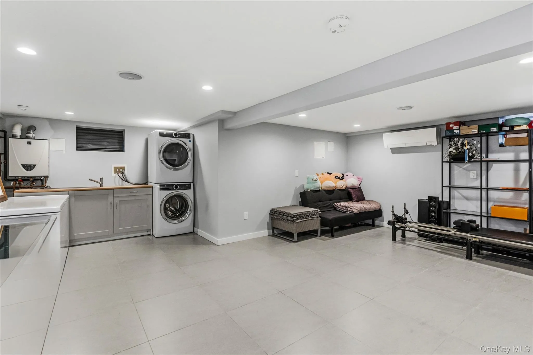 31 Sutton Hill Lane, North Hempstead, NY, 4 Bedrooms Bedrooms, 8 Rooms Rooms,2 BathroomsBathrooms,Residential Lease,For Rent,Sutton Hill,0,1011798 31 Sutton Hill Lane, North Hempstead, NY, 4 Bedrooms Bedrooms, 8 Rooms Rooms,2 BathroomsBathrooms,Residential Lease,For Rent,Sutton Hill,0,1011798