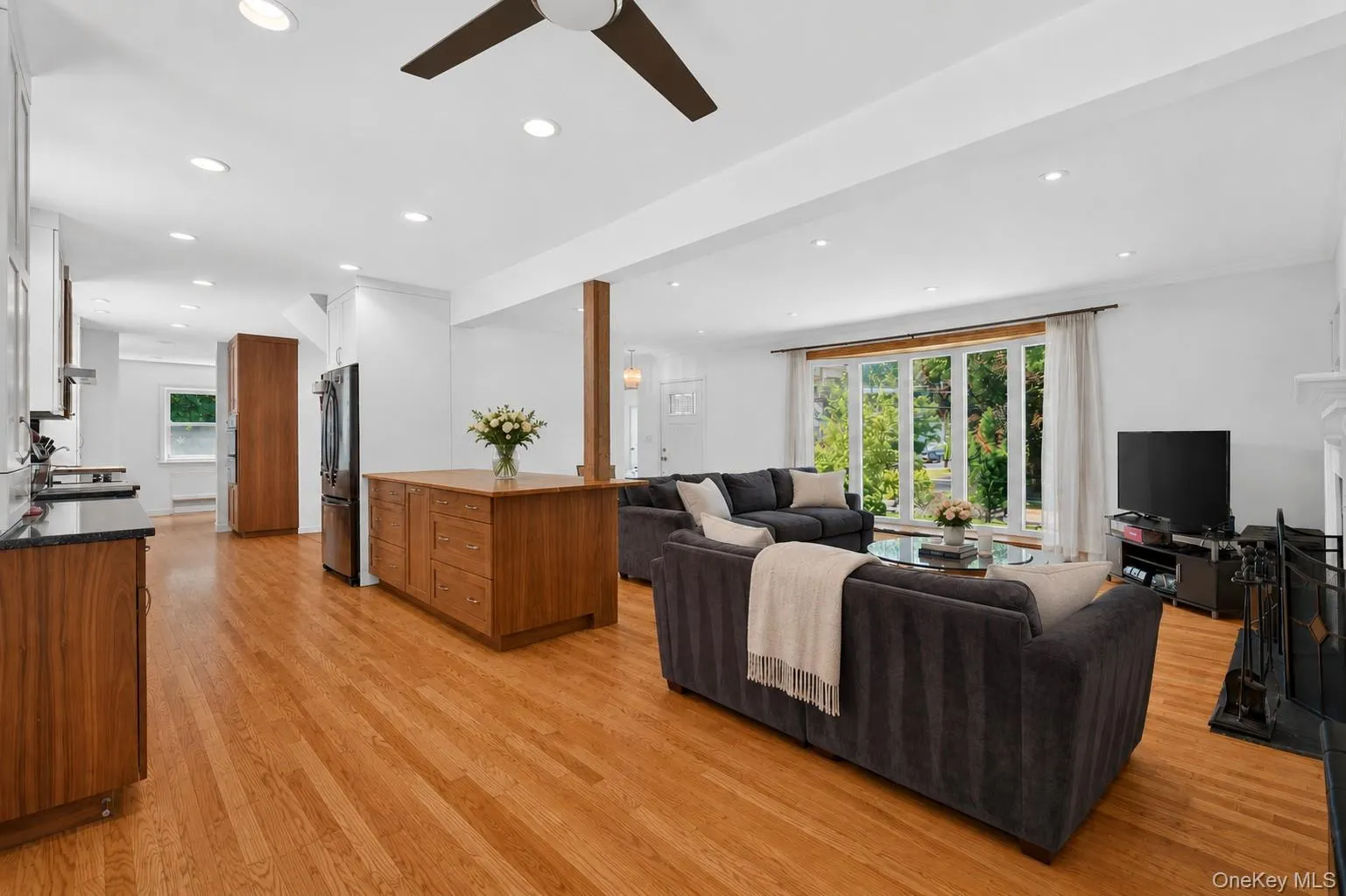 39 Jane Street, Greenburgh, NY, 4 Bedrooms Bedrooms, 9 Rooms Rooms,3 BathroomsBathrooms,Residential,For Rent,Jane,0,KEY1011803 39 Jane Street, Greenburgh, NY, 4 Bedrooms Bedrooms, 9 Rooms Rooms,3 BathroomsBathrooms,Residential,For Rent,Jane,0,KEY1011803