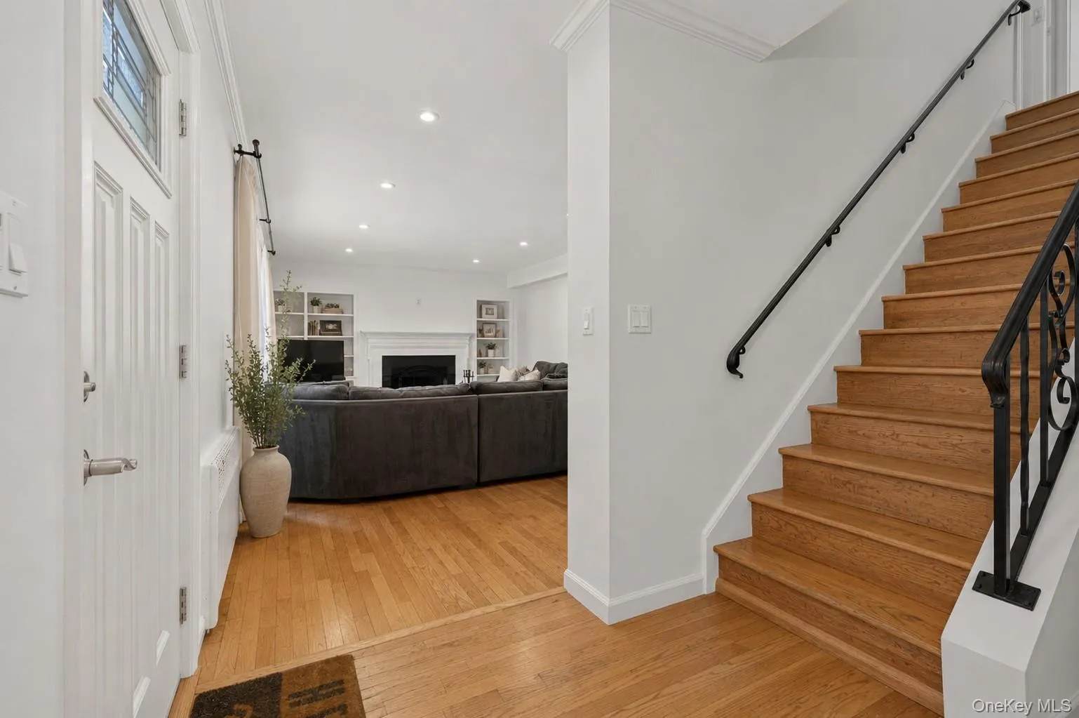 39 Jane Street, Greenburgh, NY, 4 Bedrooms Bedrooms, 9 Rooms Rooms,3 BathroomsBathrooms,Residential,For Rent,Jane,0,KEY1011803 39 Jane Street, Greenburgh, NY, 4 Bedrooms Bedrooms, 9 Rooms Rooms,3 BathroomsBathrooms,Residential,For Rent,Jane,0,KEY1011803