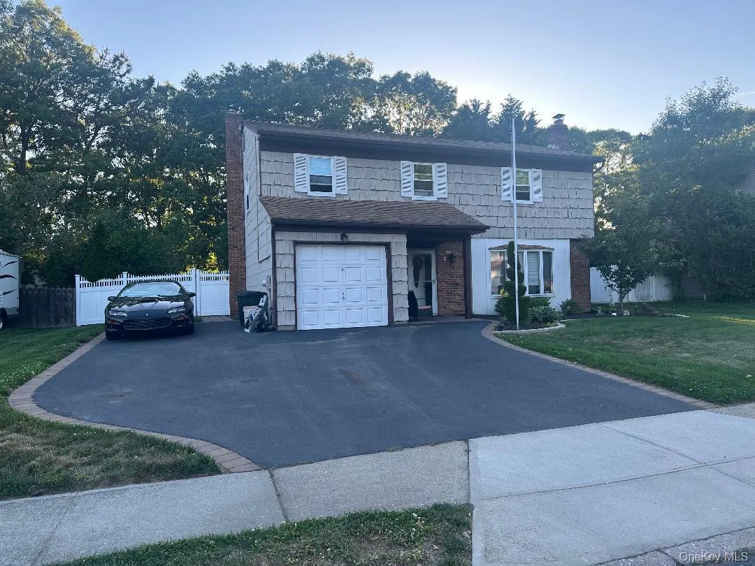 26 Fallen Leaf Road, Islip, NY, 4 Bedrooms Bedrooms, 7 Rooms Rooms,2 BathroomsBathrooms,Residential,For Rent,Fallen Leaf,0,1011805 26 Fallen Leaf Road, Islip, NY, 4 Bedrooms Bedrooms, 7 Rooms Rooms,2 BathroomsBathrooms,Residential,For Rent,Fallen Leaf,0,1011805