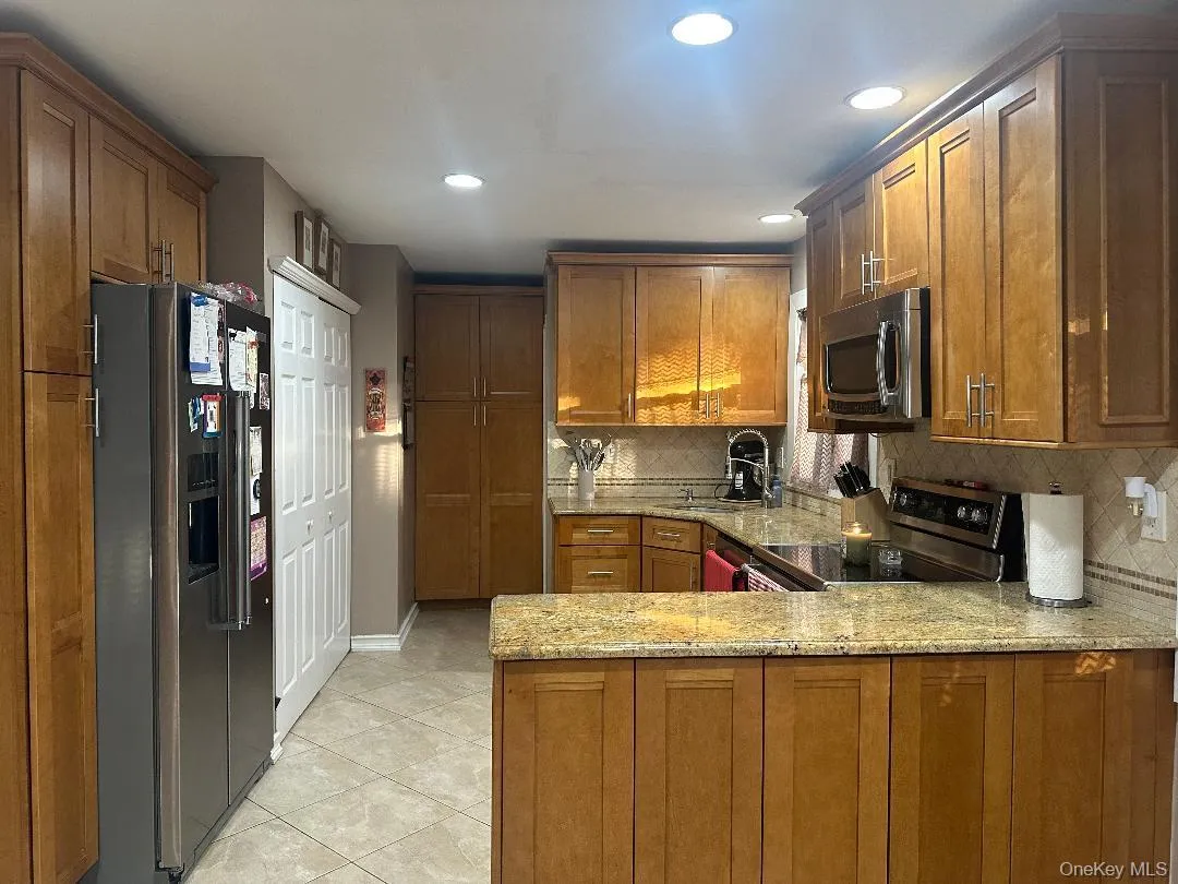 26 Fallen Leaf Road, Islip, NY, 4 Bedrooms Bedrooms, 7 Rooms Rooms,2 BathroomsBathrooms,Residential,For Rent,Fallen Leaf,0,1011805 26 Fallen Leaf Road, Islip, NY, 4 Bedrooms Bedrooms, 7 Rooms Rooms,2 BathroomsBathrooms,Residential,For Rent,Fallen Leaf,0,1011805