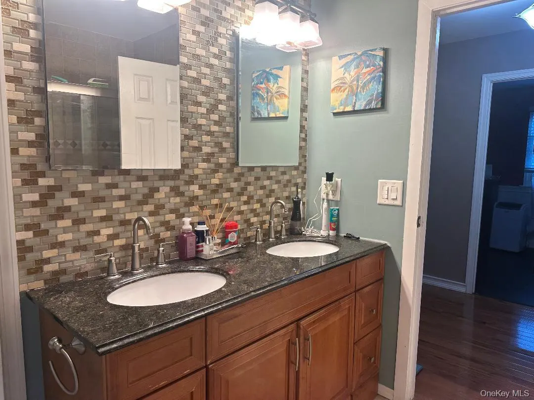 26 Fallen Leaf Road, Islip, NY, 4 Bedrooms Bedrooms, 7 Rooms Rooms,2 BathroomsBathrooms,Residential,For Rent,Fallen Leaf,0,1011805 26 Fallen Leaf Road, Islip, NY, 4 Bedrooms Bedrooms, 7 Rooms Rooms,2 BathroomsBathrooms,Residential,For Rent,Fallen Leaf,0,1011805