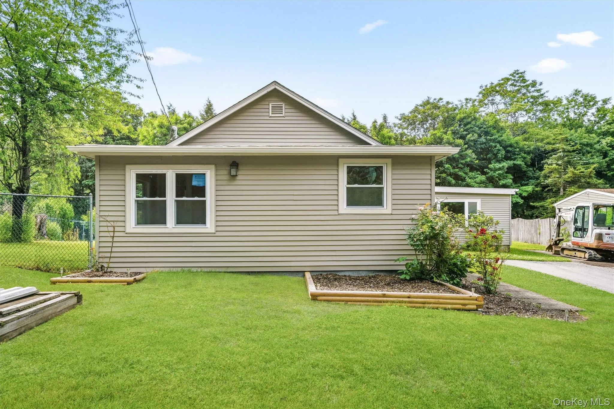 12 Dickerson Place, Warwick (town), NY, 3 Bedrooms Bedrooms, 11 Rooms Rooms,1 BathroomBathrooms,Residential,For Rent,Dickerson,0,1011807 12 Dickerson Place, Warwick (town), NY, 3 Bedrooms Bedrooms, 11 Rooms Rooms,1 BathroomBathrooms,Residential,For Rent,Dickerson,0,1011807