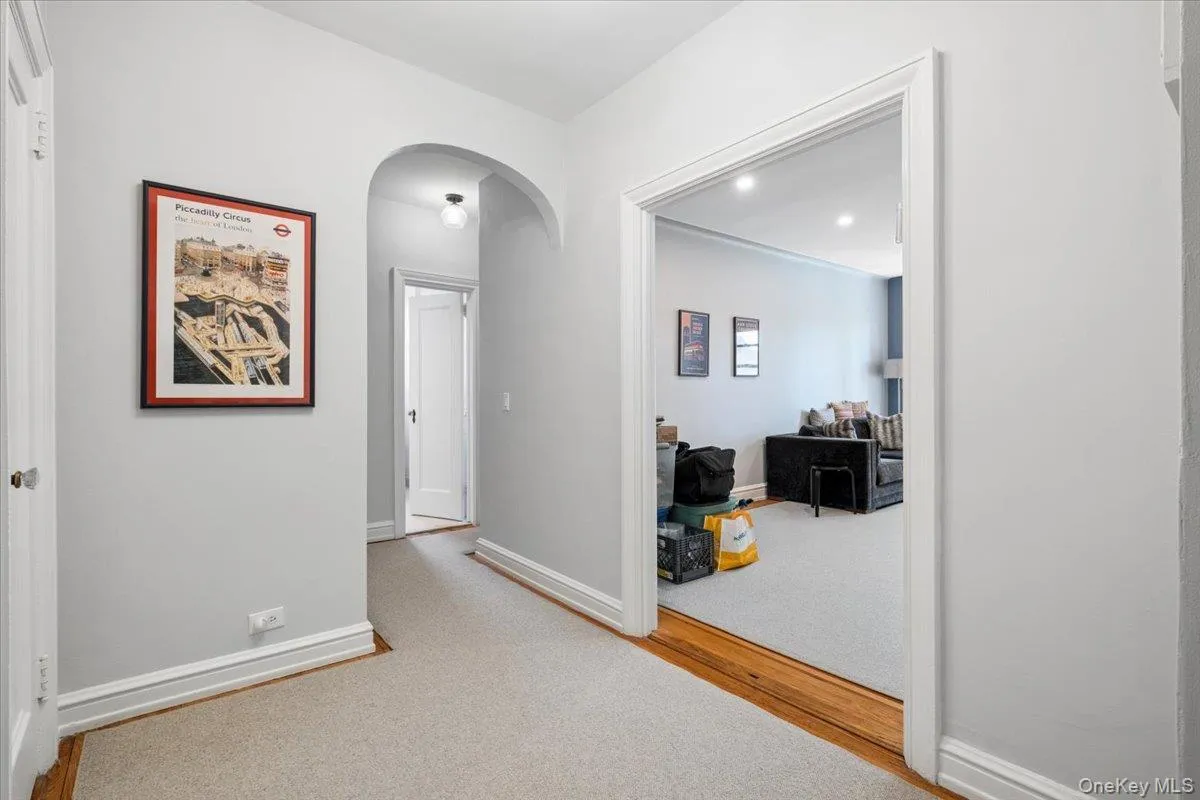 Entrance Foyer w/ view of Living Room Entrance Foyer w/ view of Living Room
