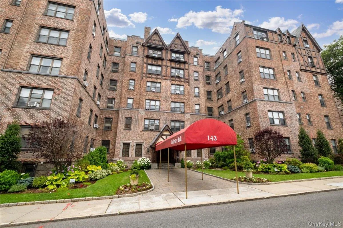 143 Garth Road, Eastchester, NY, 1 Bedroom Bedrooms, 3 Rooms Rooms,1 BathroomBathrooms,Residential,For Rent,Garth,0,1011809 143 Garth Road, Eastchester, NY, 1 Bedroom Bedrooms, 3 Rooms Rooms,1 BathroomBathrooms,Residential,For Rent,Garth,0,1011809