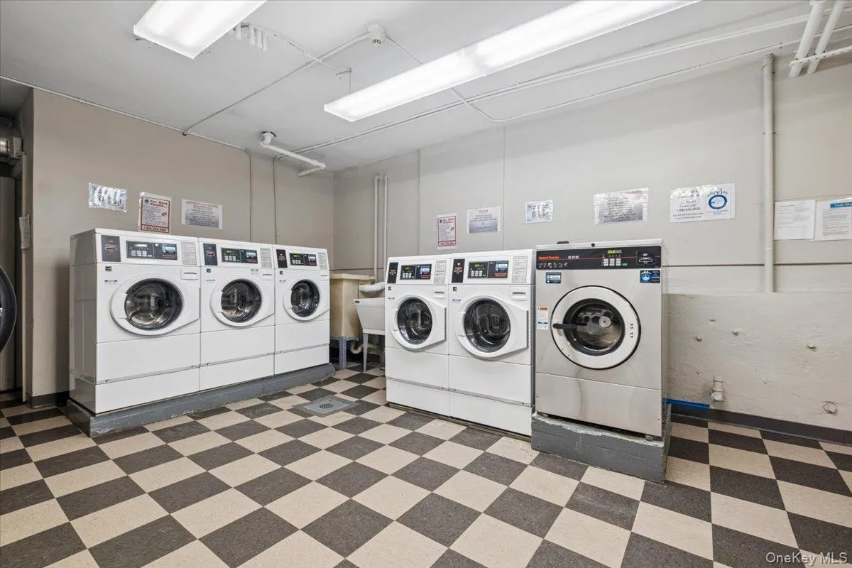 laundry room conveniently located in the basement laundry room conveniently located in the basement