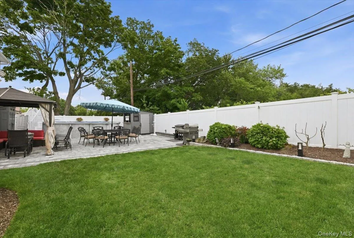 16 Penny Lane, Hempstead, NY, 4 Bedrooms Bedrooms, 9 Rooms Rooms,2 BathroomsBathrooms,Residential,For Rent,Penny,0,1011810 16 Penny Lane, Hempstead, NY, 4 Bedrooms Bedrooms, 9 Rooms Rooms,2 BathroomsBathrooms,Residential,For Rent,Penny,0,1011810