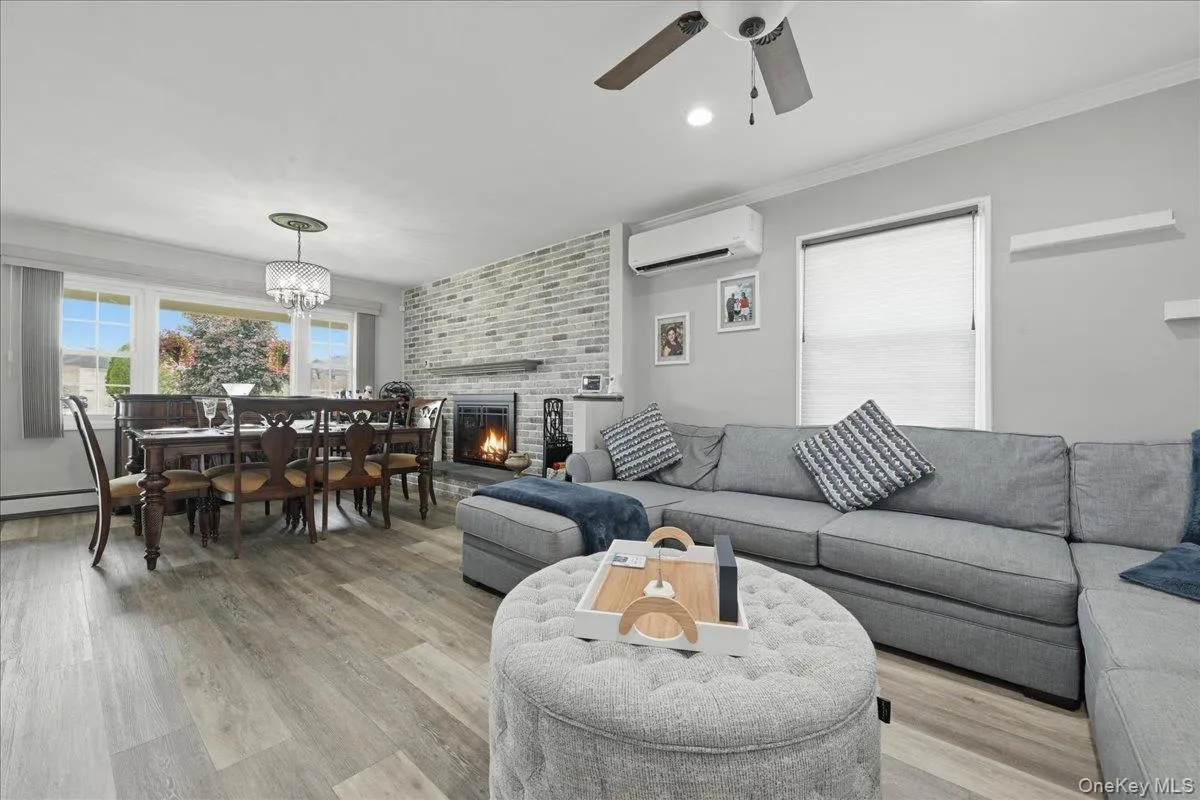 16 Penny Lane, Hempstead, NY, 4 Bedrooms Bedrooms, 9 Rooms Rooms,2 BathroomsBathrooms,Residential,For Rent,Penny,0,1011810 16 Penny Lane, Hempstead, NY, 4 Bedrooms Bedrooms, 9 Rooms Rooms,2 BathroomsBathrooms,Residential,For Rent,Penny,0,1011810