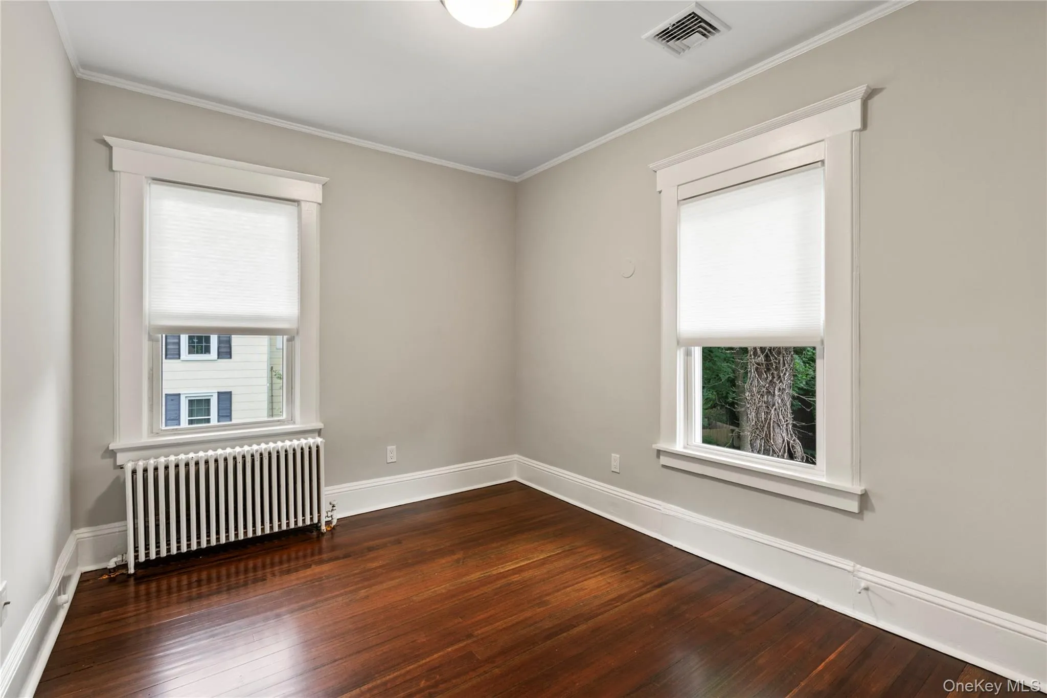 46 Davis Street, Oyster Bay, NY, 2 Bedrooms Bedrooms, 4 Rooms Rooms,1 BathroomBathrooms,Residential Lease,For Rent,Davis Street,0,1011813 46 Davis Street, Oyster Bay, NY, 2 Bedrooms Bedrooms, 4 Rooms Rooms,1 BathroomBathrooms,Residential Lease,For Rent,Davis Street,0,1011813