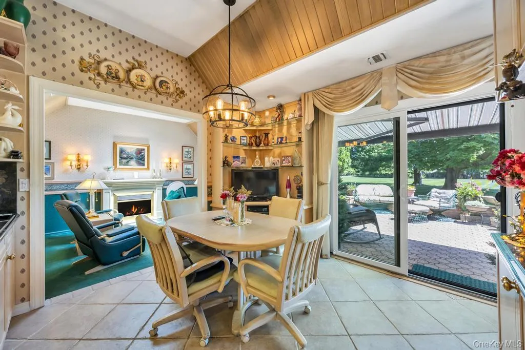 202 Captains Way, Islip, NY, 2 Bedrooms Bedrooms, 7 Rooms Rooms,2 BathroomsBathrooms,Residential,For Rent,Captains,0,1011815 202 Captains Way, Islip, NY, 2 Bedrooms Bedrooms, 7 Rooms Rooms,2 BathroomsBathrooms,Residential,For Rent,Captains,0,1011815