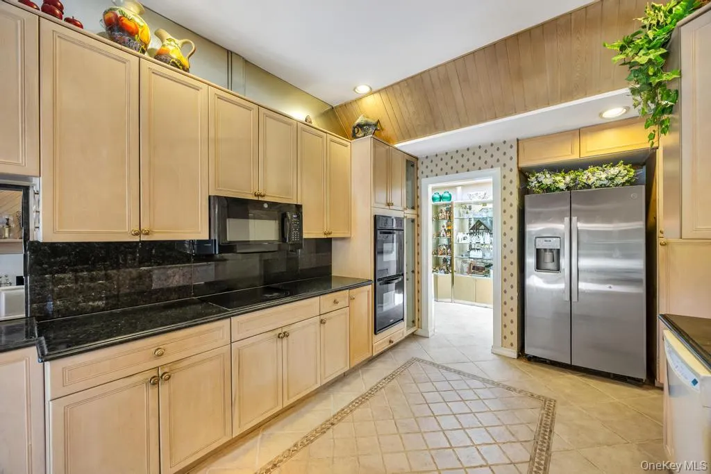 202 Captains Way, Islip, NY, 2 Bedrooms Bedrooms, 7 Rooms Rooms,2 BathroomsBathrooms,Residential,For Rent,Captains,0,1011815 202 Captains Way, Islip, NY, 2 Bedrooms Bedrooms, 7 Rooms Rooms,2 BathroomsBathrooms,Residential,For Rent,Captains,0,1011815