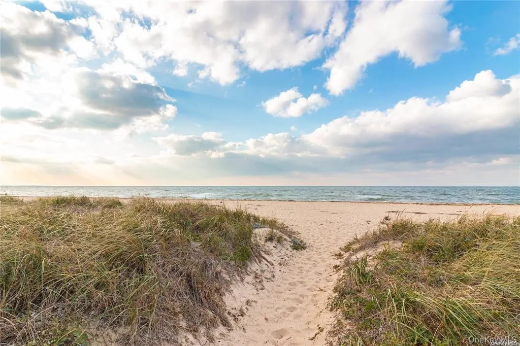 1225 Leeton Drive, Southold, NY, 4 Bedrooms Bedrooms, 5 Rooms Rooms,2 BathroomsBathrooms,Residential Lease,For Rent,Leeton,0,1011820 1225 Leeton Drive, Southold, NY, 4 Bedrooms Bedrooms, 5 Rooms Rooms,2 BathroomsBathrooms,Residential Lease,For Rent,Leeton,0,1011820
