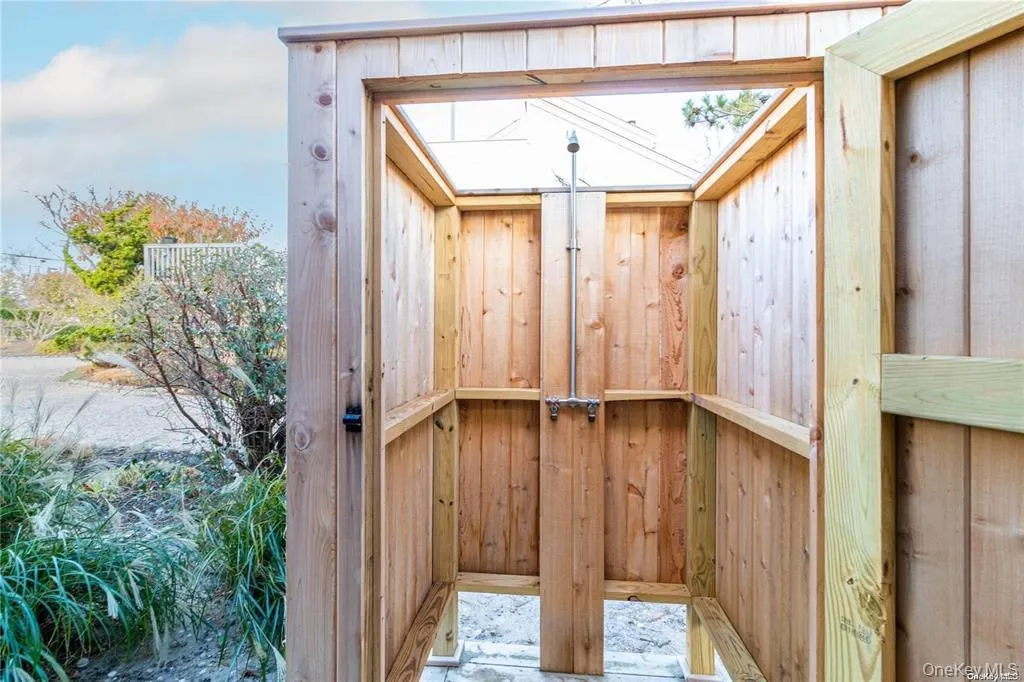 1225 Leeton Drive, Southold, NY, 4 Bedrooms Bedrooms, 5 Rooms Rooms,2 BathroomsBathrooms,Residential Lease,For Rent,Leeton,0,1011820 1225 Leeton Drive, Southold, NY, 4 Bedrooms Bedrooms, 5 Rooms Rooms,2 BathroomsBathrooms,Residential Lease,For Rent,Leeton,0,1011820