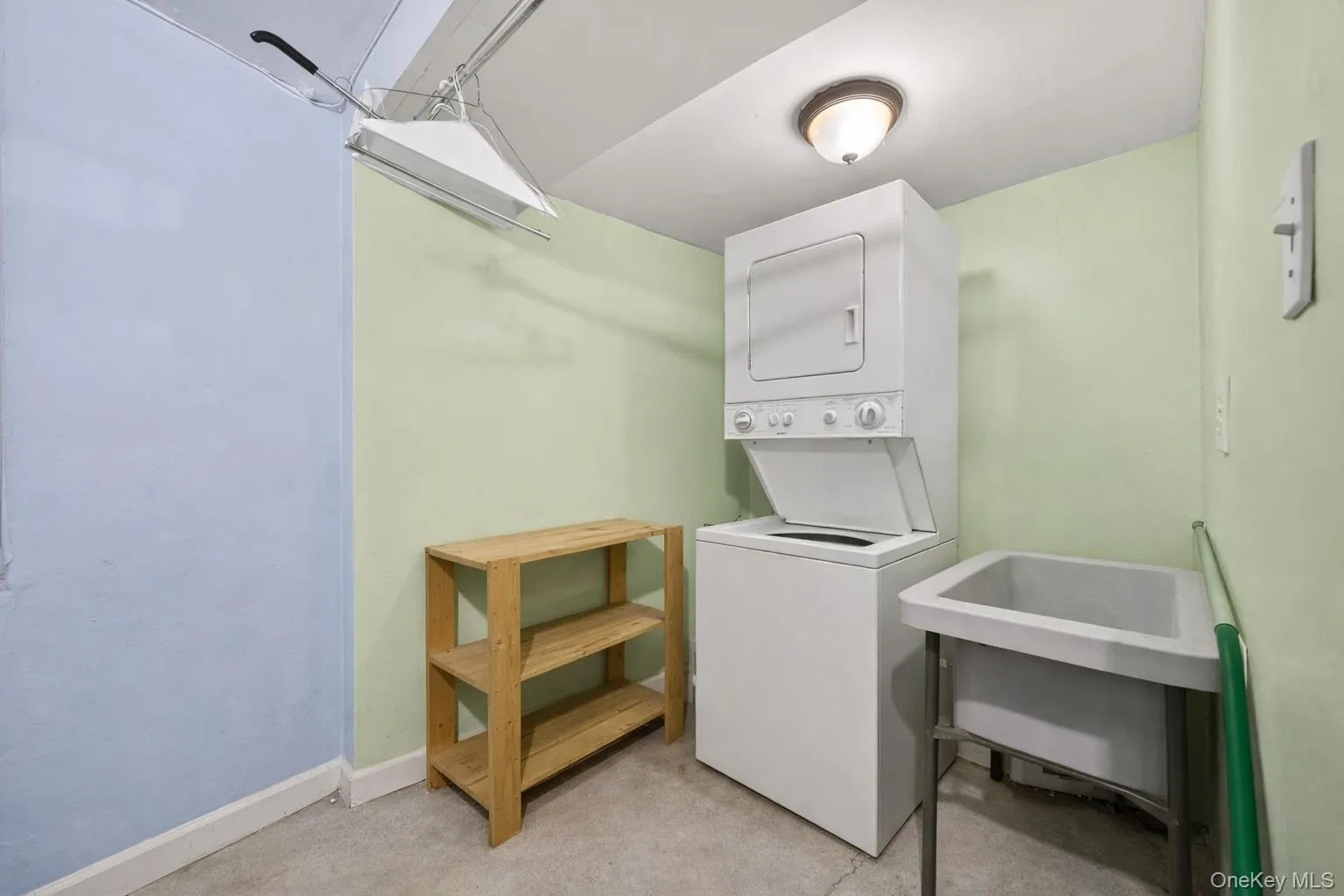 769 Union Avenue, New York, NY, 2 Bedrooms Bedrooms, 8 Rooms Rooms,2 BathroomsBathrooms,Residential,For Rent,Union,0,1011825 769 Union Avenue, New York, NY, 2 Bedrooms Bedrooms, 8 Rooms Rooms,2 BathroomsBathrooms,Residential,For Rent,Union,0,1011825