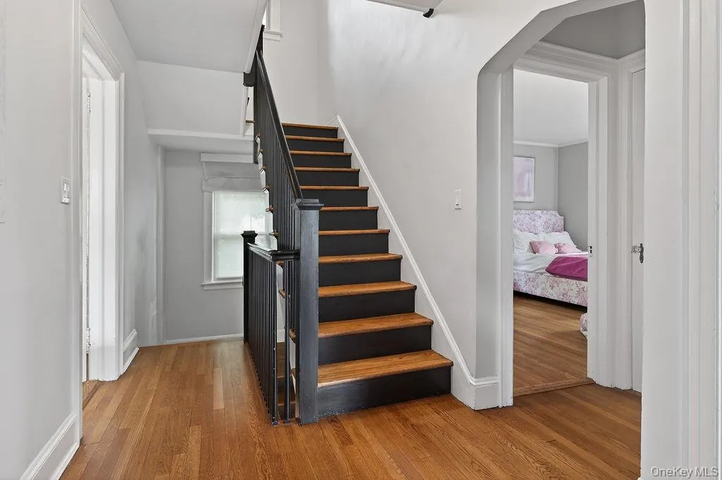 33 Lynwood Road, Greenburgh, NY, 5 Bedrooms Bedrooms, 8 Rooms Rooms,3 BathroomsBathrooms,Residential Lease,For Rent,Lynwood,0,1011826 33 Lynwood Road, Greenburgh, NY, 5 Bedrooms Bedrooms, 8 Rooms Rooms,3 BathroomsBathrooms,Residential Lease,For Rent,Lynwood,0,1011826