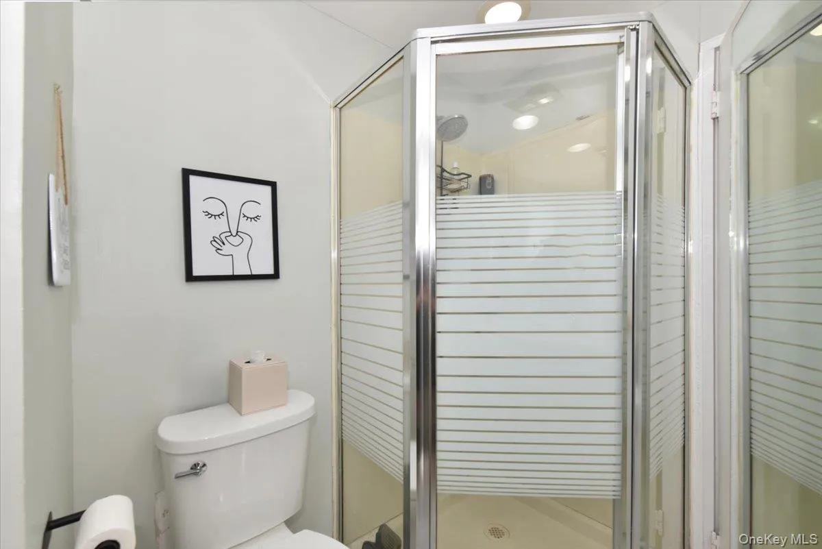 44 Peppermint Road, Smithtown, NY, 4 Bedrooms Bedrooms, 10 Rooms Rooms,3 BathroomsBathrooms,Residential,For Rent,Peppermint,0,1011827 44 Peppermint Road, Smithtown, NY, 4 Bedrooms Bedrooms, 10 Rooms Rooms,3 BathroomsBathrooms,Residential,For Rent,Peppermint,0,1011827