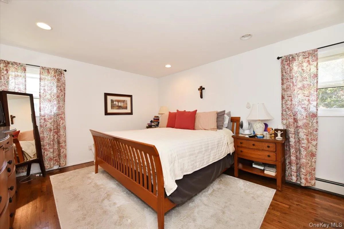 44 Peppermint Road, Smithtown, NY, 4 Bedrooms Bedrooms, 10 Rooms Rooms,3 BathroomsBathrooms,Residential,For Rent,Peppermint,0,1011827 44 Peppermint Road, Smithtown, NY, 4 Bedrooms Bedrooms, 10 Rooms Rooms,3 BathroomsBathrooms,Residential,For Rent,Peppermint,0,1011827