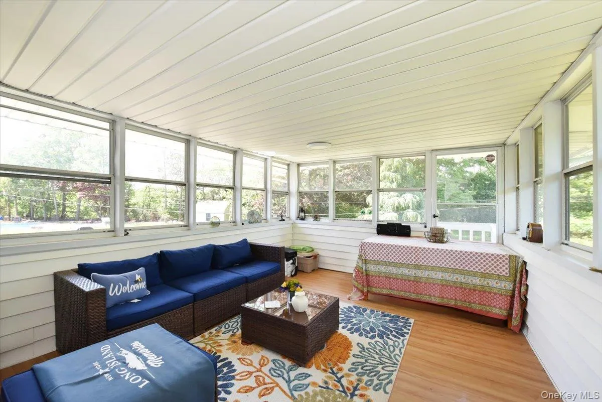 44 Peppermint Road, Smithtown, NY, 4 Bedrooms Bedrooms, 10 Rooms Rooms,3 BathroomsBathrooms,Residential,For Rent,Peppermint,0,1011827 44 Peppermint Road, Smithtown, NY, 4 Bedrooms Bedrooms, 10 Rooms Rooms,3 BathroomsBathrooms,Residential,For Rent,Peppermint,0,1011827