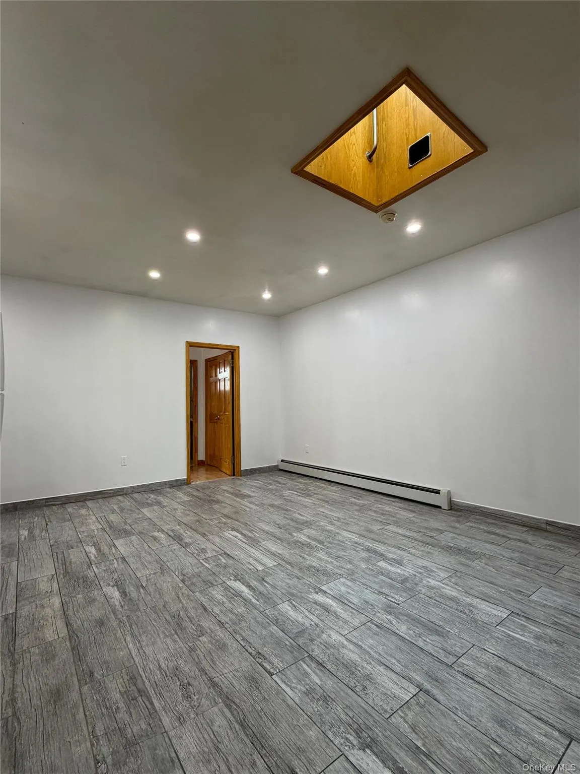 4216 Bell Boulevard, New York, NY, 2 Bedrooms Bedrooms, 5 Rooms Rooms,2 BathroomsBathrooms,Residential Lease,For Rent,Bell,0,1011830 4216 Bell Boulevard, New York, NY, 2 Bedrooms Bedrooms, 5 Rooms Rooms,2 BathroomsBathrooms,Residential Lease,For Rent,Bell,0,1011830