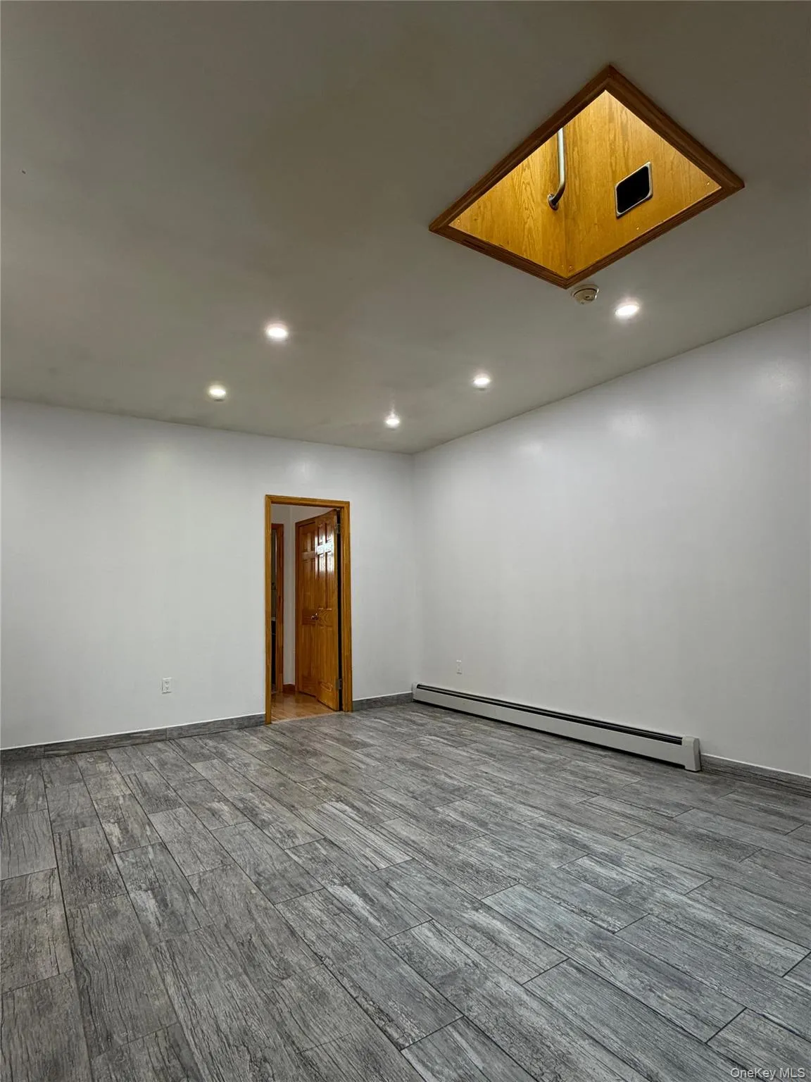 4216 Bell Boulevard, New York, NY, 2 Bedrooms Bedrooms, 5 Rooms Rooms,2 BathroomsBathrooms,Residential Lease,For Rent,Bell,0,KEY1011830 4216 Bell Boulevard, New York, NY, 2 Bedrooms Bedrooms, 5 Rooms Rooms,2 BathroomsBathrooms,Residential Lease,For Rent,Bell,0,KEY1011830