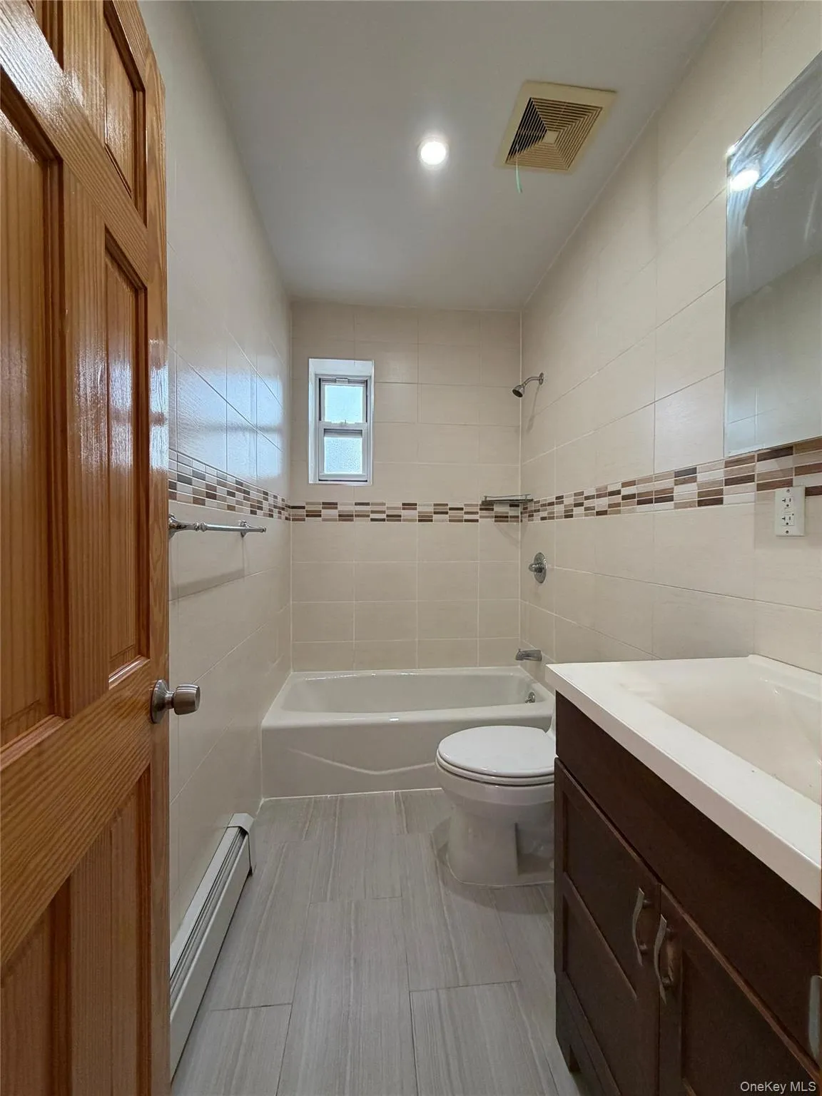 4216 Bell Boulevard, New York, NY, 2 Bedrooms Bedrooms, 5 Rooms Rooms,2 BathroomsBathrooms,Residential Lease,For Rent,Bell,0,1011830 4216 Bell Boulevard, New York, NY, 2 Bedrooms Bedrooms, 5 Rooms Rooms,2 BathroomsBathrooms,Residential Lease,For Rent,Bell,0,1011830