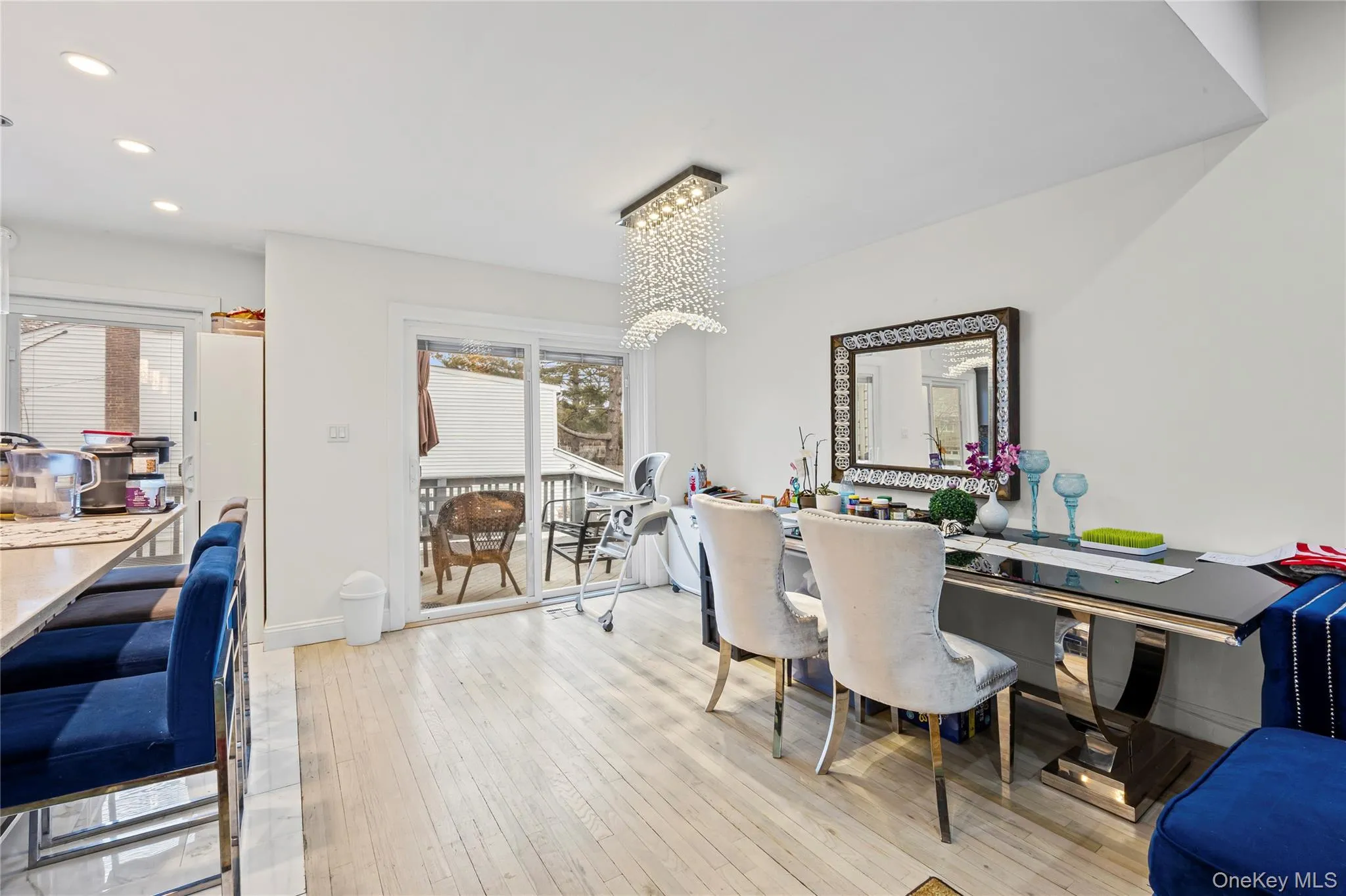 18 South Drive, North Hempstead, NY, 4 Bedrooms Bedrooms, 6 Rooms Rooms,2 BathroomsBathrooms,Residential Lease,For Rent,South,0,1011840 18 South Drive, North Hempstead, NY, 4 Bedrooms Bedrooms, 6 Rooms Rooms,2 BathroomsBathrooms,Residential Lease,For Rent,South,0,1011840