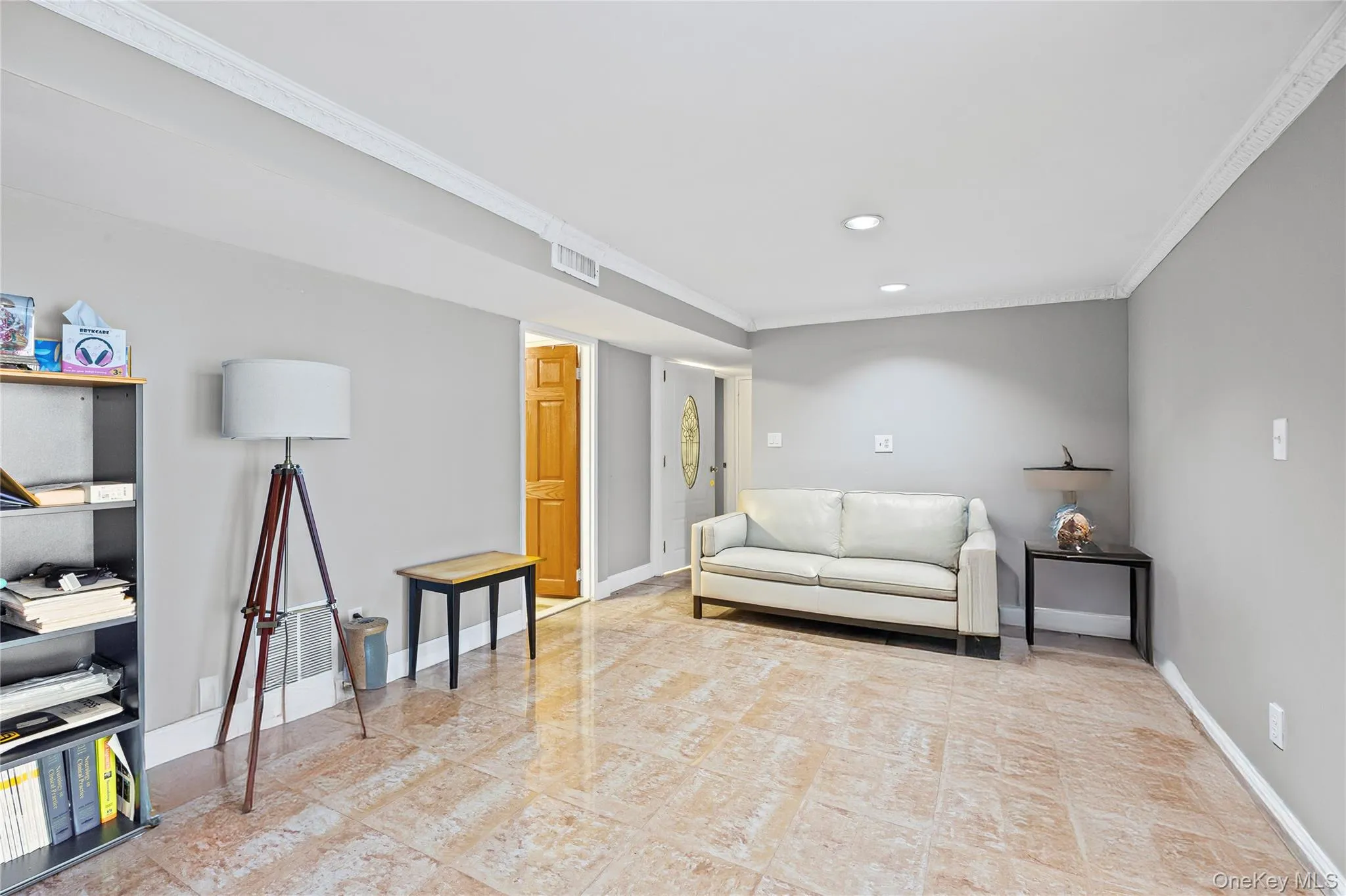 18 South Drive, North Hempstead, NY, 4 Bedrooms Bedrooms, 6 Rooms Rooms,2 BathroomsBathrooms,Residential Lease,For Rent,South,0,1011840 18 South Drive, North Hempstead, NY, 4 Bedrooms Bedrooms, 6 Rooms Rooms,2 BathroomsBathrooms,Residential Lease,For Rent,South,0,1011840