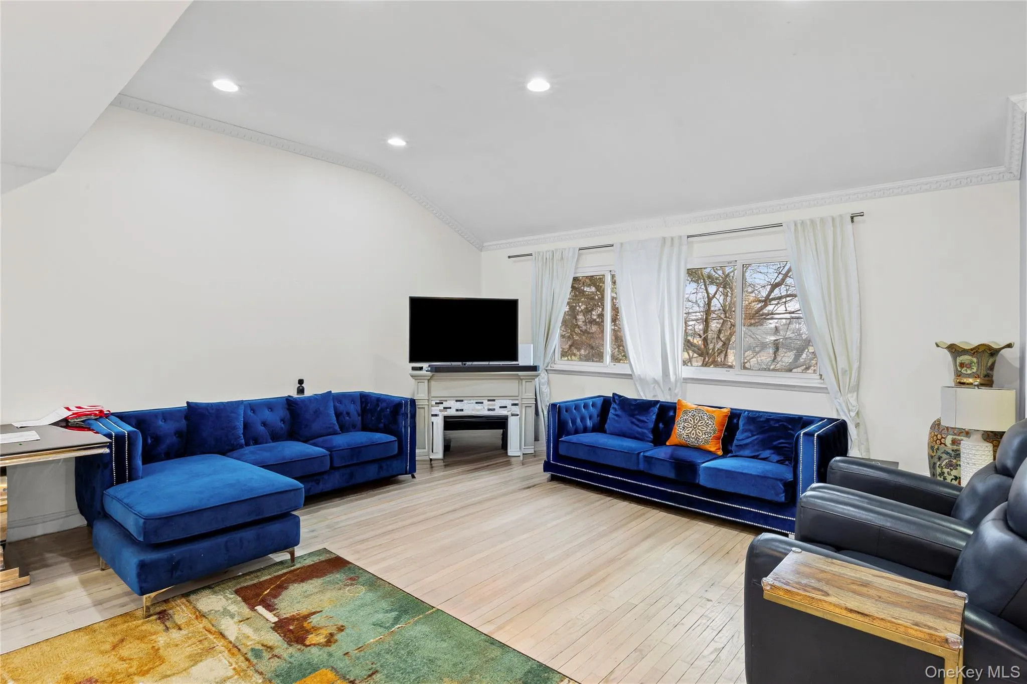 18 South Drive, North Hempstead, NY, 4 Bedrooms Bedrooms, 6 Rooms Rooms,2 BathroomsBathrooms,Residential Lease,For Rent,South,0,1011840 18 South Drive, North Hempstead, NY, 4 Bedrooms Bedrooms, 6 Rooms Rooms,2 BathroomsBathrooms,Residential Lease,For Rent,South,0,1011840