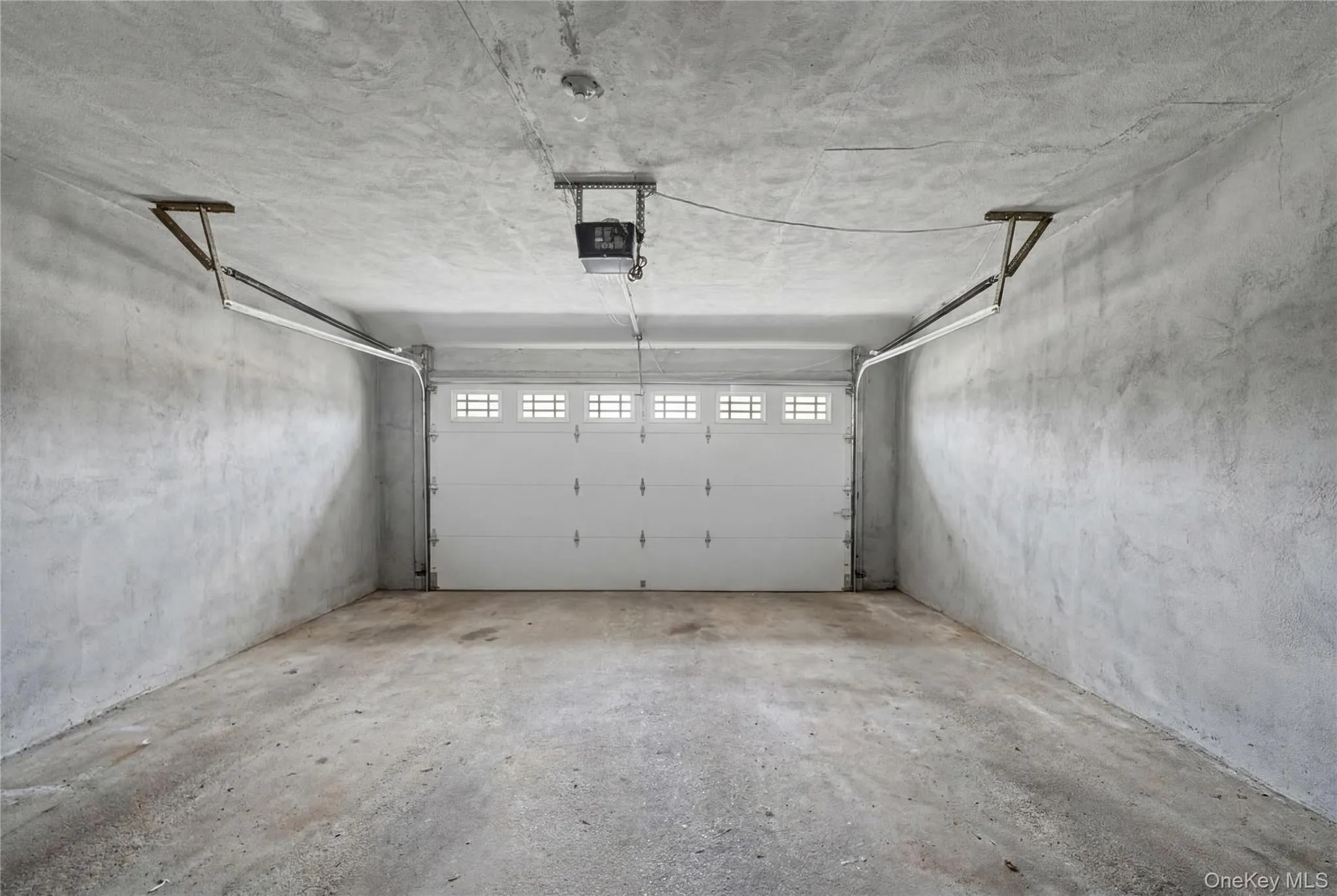 1.5 GARAGE 1.5 GARAGE