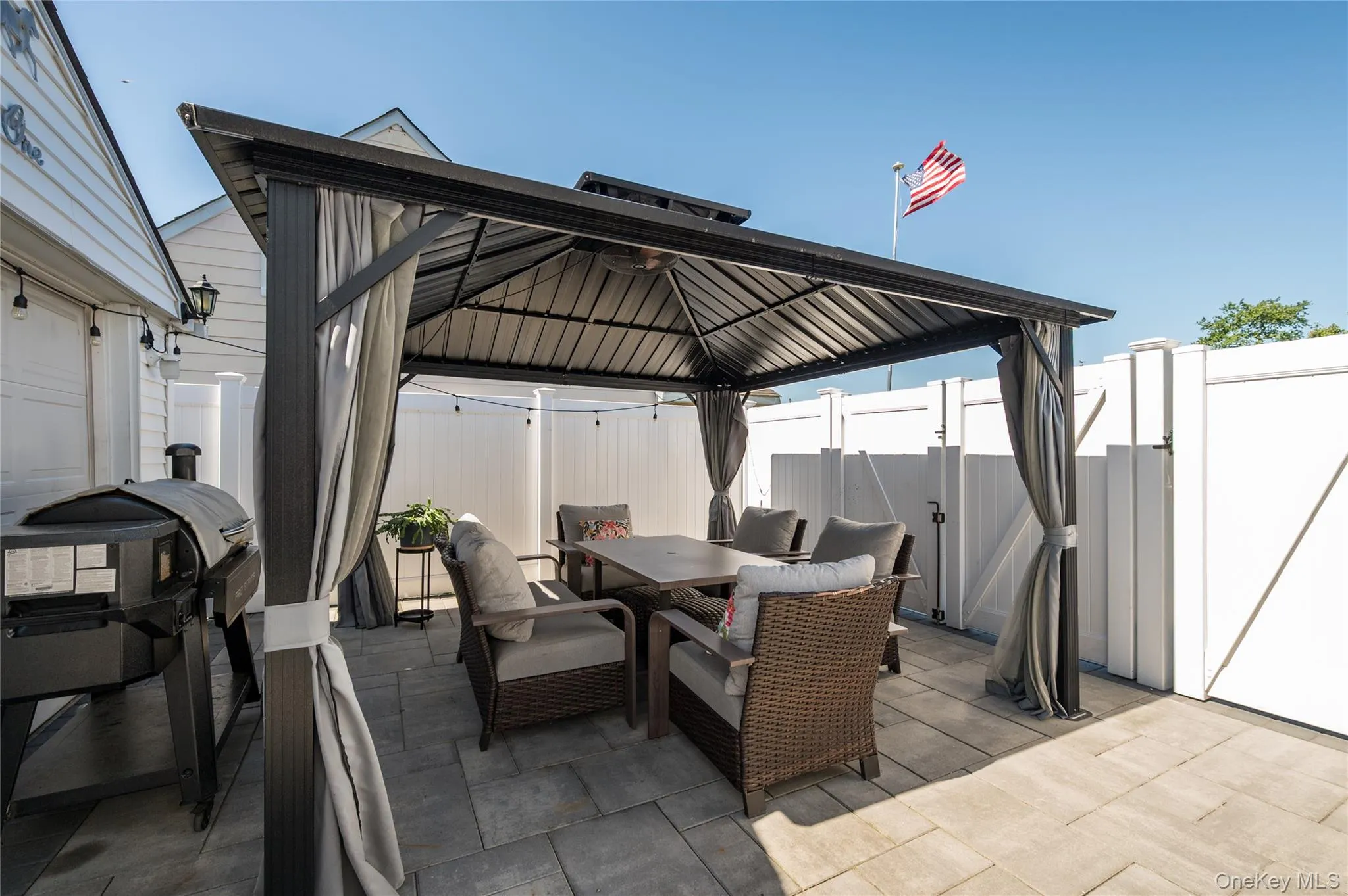 41 Andrew Lane, Hempstead, NY, 3 Bedrooms Bedrooms, 7 Rooms Rooms,2 BathroomsBathrooms,Residential,For Rent,Andrew,0,1011844 41 Andrew Lane, Hempstead, NY, 3 Bedrooms Bedrooms, 7 Rooms Rooms,2 BathroomsBathrooms,Residential,For Rent,Andrew,0,1011844