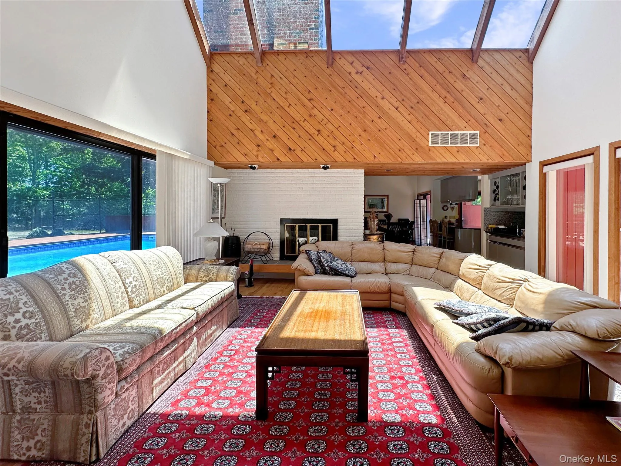 18 Quarter Court, Southampton, NY, 4 Bedrooms Bedrooms, 10 Rooms Rooms,3 BathroomsBathrooms,Residential Lease,For Rent,Quarter,0,1011845 18 Quarter Court, Southampton, NY, 4 Bedrooms Bedrooms, 10 Rooms Rooms,3 BathroomsBathrooms,Residential Lease,For Rent,Quarter,0,1011845