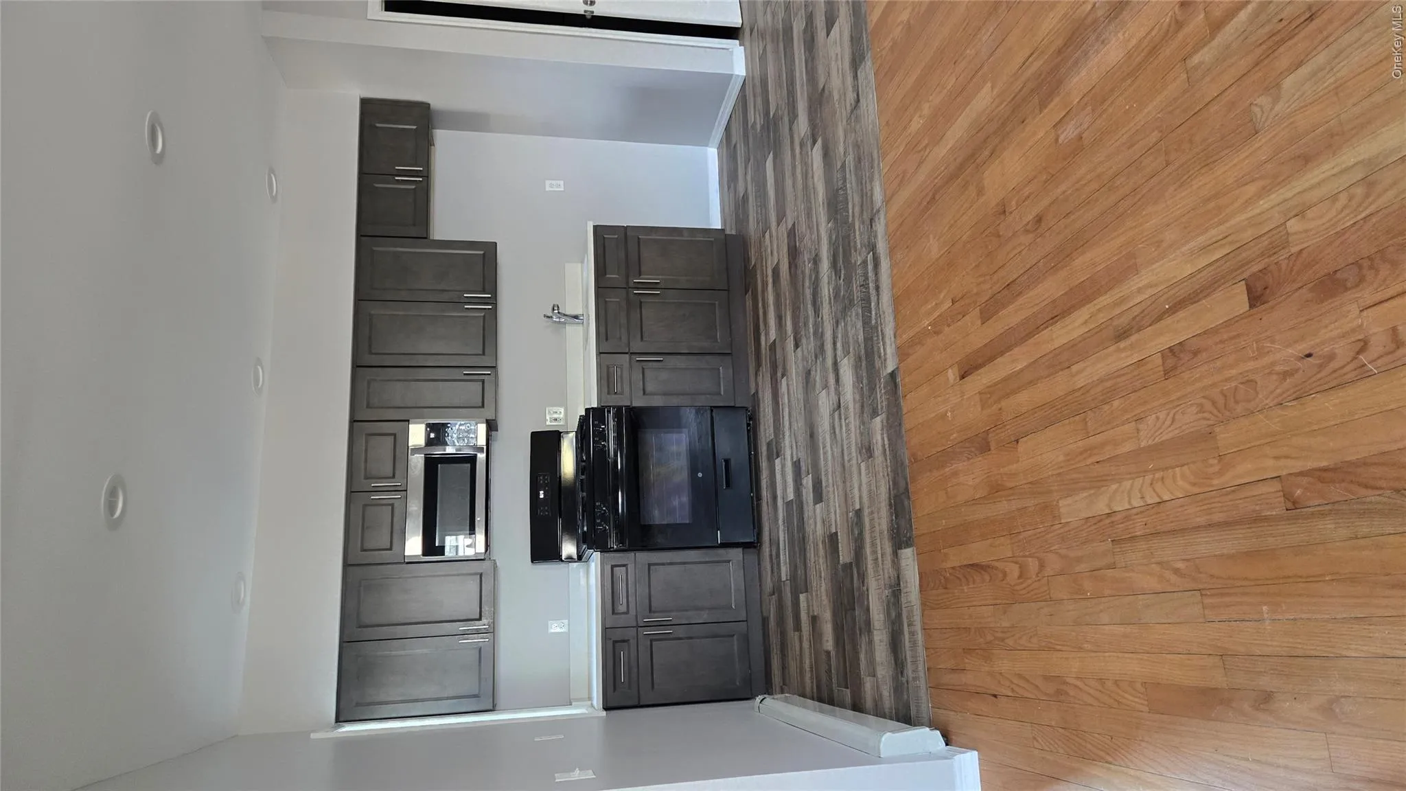 91 Wyman Avenue, Huntington, NY, 3 Bedrooms Bedrooms, 6 Rooms Rooms,1 BathroomBathrooms,Residential Lease,For Rent,Wyman,0,1011847 91 Wyman Avenue, Huntington, NY, 3 Bedrooms Bedrooms, 6 Rooms Rooms,1 BathroomBathrooms,Residential Lease,For Rent,Wyman,0,1011847