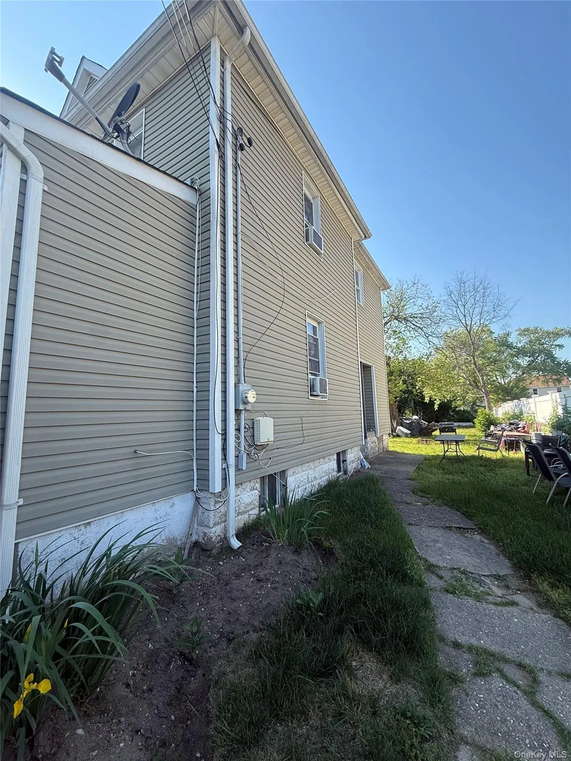 39 Pleasant Avenue, Hempstead, NY, 6 Bedrooms Bedrooms, 6 Rooms Rooms,2 BathroomsBathrooms,Residential,For Rent,Pleasant,0,1011849 39 Pleasant Avenue, Hempstead, NY, 6 Bedrooms Bedrooms, 6 Rooms Rooms,2 BathroomsBathrooms,Residential,For Rent,Pleasant,0,1011849