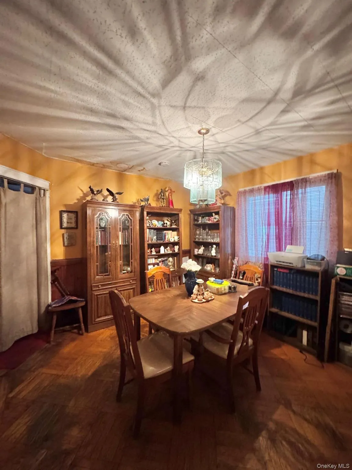 86-23 98th Street, New York, NY, 3 Bedrooms Bedrooms, 7 Rooms Rooms,1 BathroomBathrooms,Residential,For Rent,98th,0,1011850 86-23 98th Street, New York, NY, 3 Bedrooms Bedrooms, 7 Rooms Rooms,1 BathroomBathrooms,Residential,For Rent,98th,0,1011850