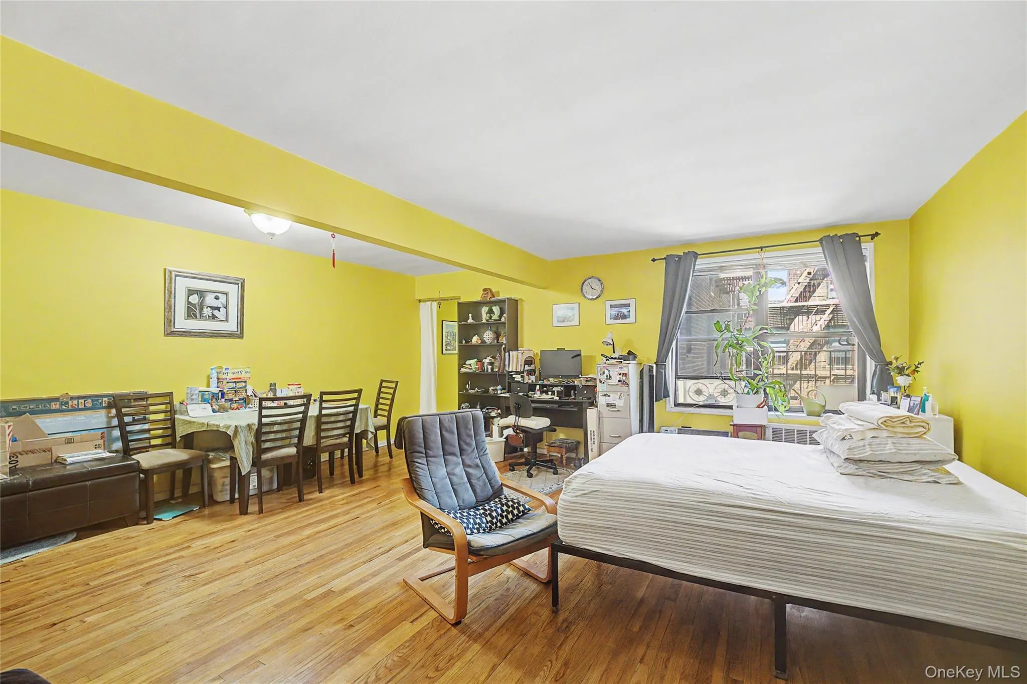 226-26 Union Turnpike, New York, NY, 2 Rooms Rooms,1 BathroomBathrooms,Residential,For Rent,Union,0,1011851 226-26 Union Turnpike, New York, NY, 2 Rooms Rooms,1 BathroomBathrooms,Residential,For Rent,Union,0,1011851