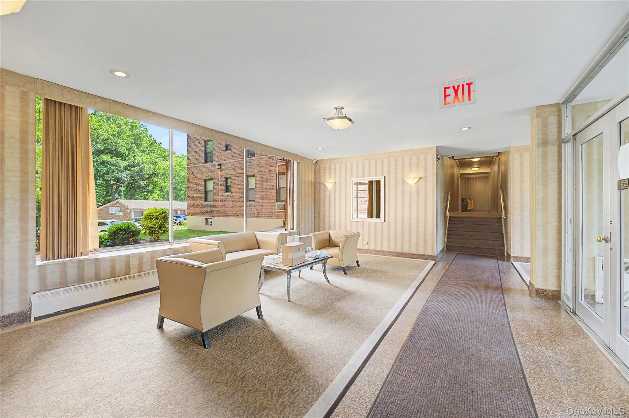 226-26 Union Turnpike, New York, NY, 2 Rooms Rooms,1 BathroomBathrooms,Residential,For Rent,Union,0,1011851 226-26 Union Turnpike, New York, NY, 2 Rooms Rooms,1 BathroomBathrooms,Residential,For Rent,Union,0,1011851
