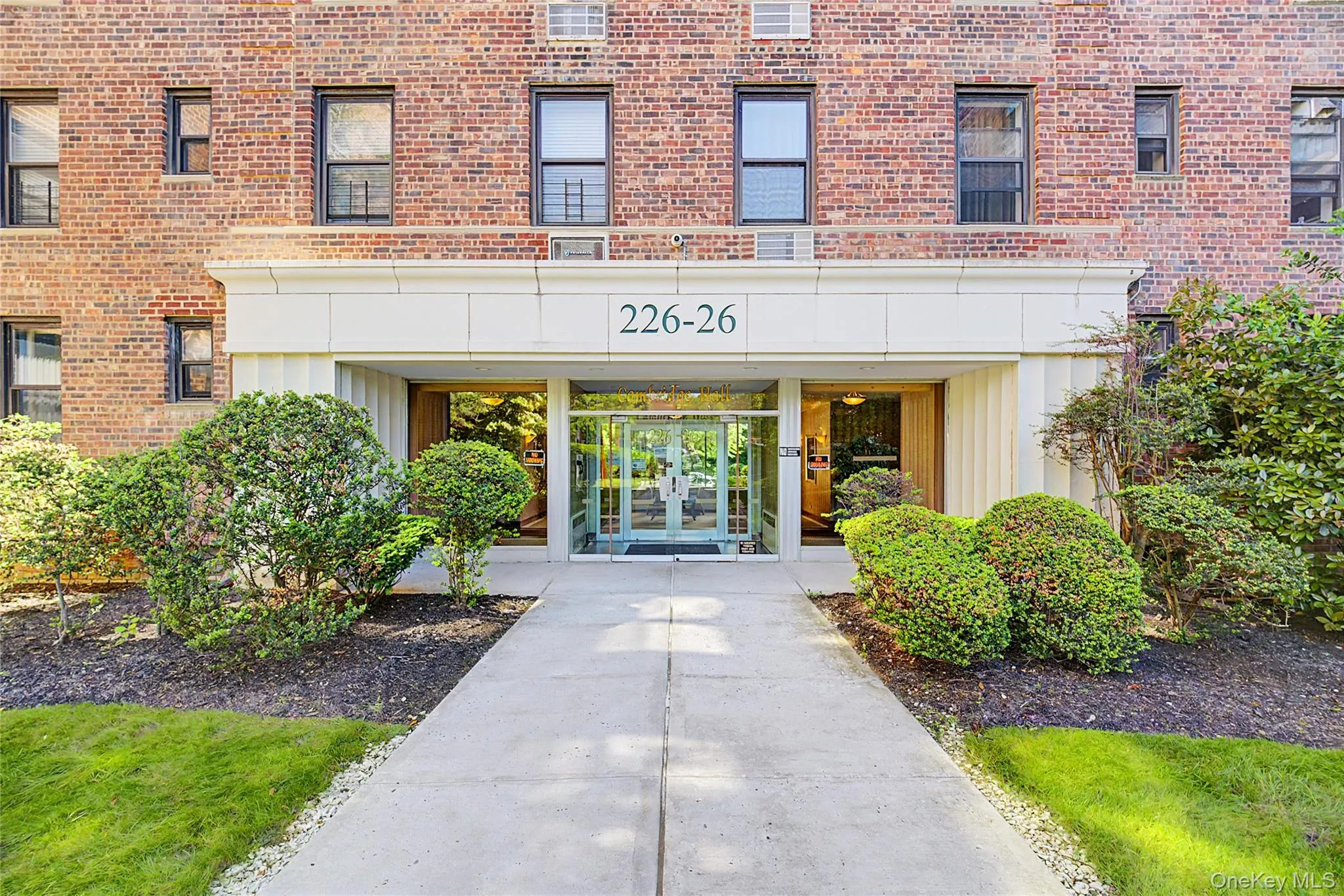 226-26 Union Turnpike, New York, NY, 2 Rooms Rooms,1 BathroomBathrooms,Residential,For Rent,Union,0,1011851 226-26 Union Turnpike, New York, NY, 2 Rooms Rooms,1 BathroomBathrooms,Residential,For Rent,Union,0,1011851