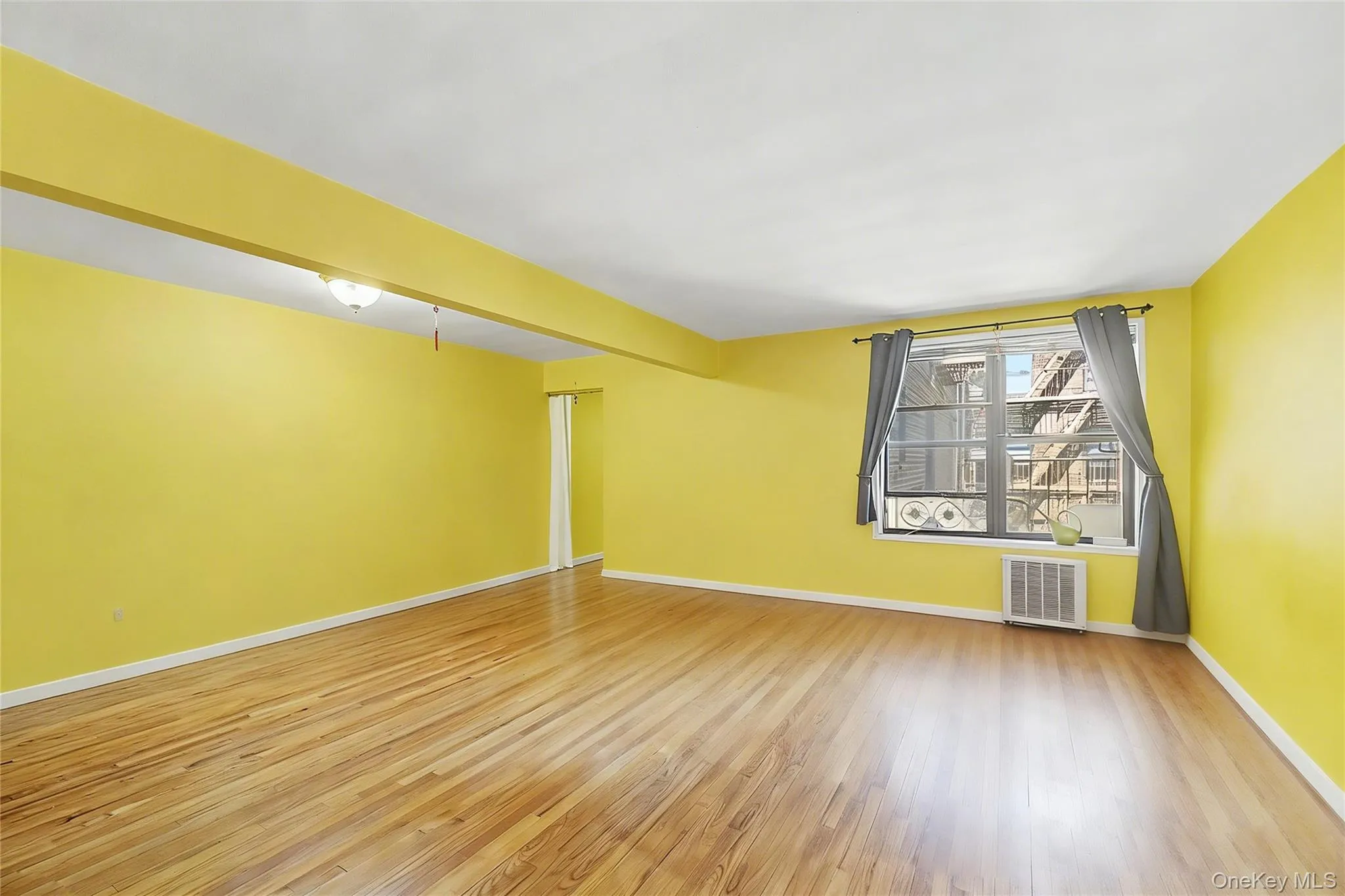 226-26 Union Turnpike, New York, NY, 2 Rooms Rooms,1 BathroomBathrooms,Residential,For Rent,Union,0,1011851 226-26 Union Turnpike, New York, NY, 2 Rooms Rooms,1 BathroomBathrooms,Residential,For Rent,Union,0,1011851