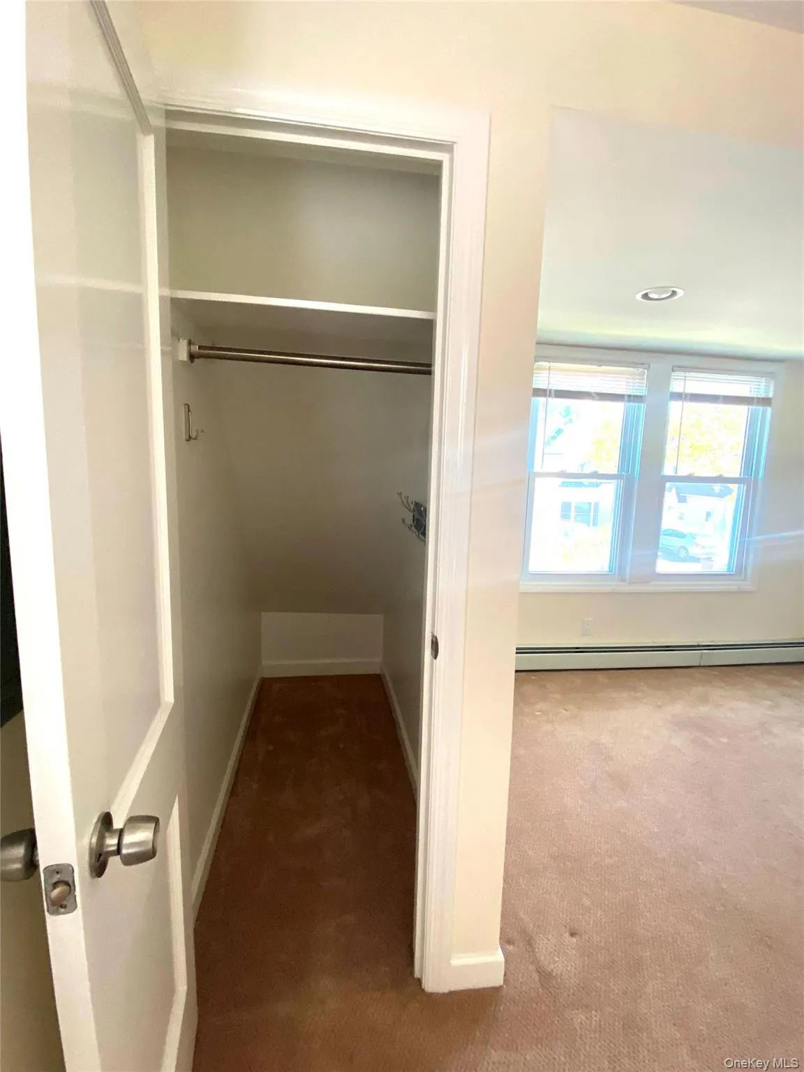 18 Temple Street, North Hempstead, NY, 2 Bedrooms Bedrooms, 4 Rooms Rooms,1 BathroomBathrooms,Residential Lease,For Rent,Temple,0,1011852 18 Temple Street, North Hempstead, NY, 2 Bedrooms Bedrooms, 4 Rooms Rooms,1 BathroomBathrooms,Residential Lease,For Rent,Temple,0,1011852