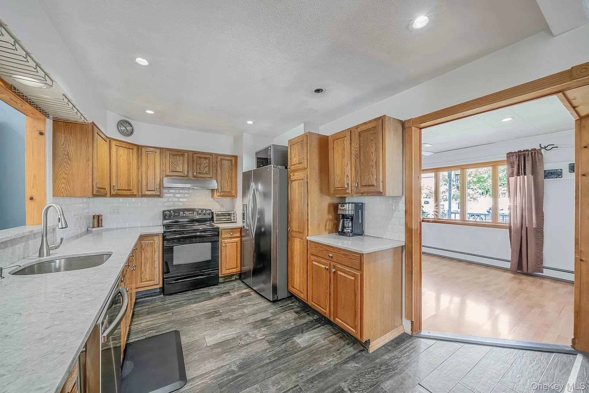 1015 Ocean Avenue, Islip, NY, 3 Bedrooms Bedrooms, 8 Rooms Rooms,2 BathroomsBathrooms,Residential,For Rent,Ocean,0,1011853 1015 Ocean Avenue, Islip, NY, 3 Bedrooms Bedrooms, 8 Rooms Rooms,2 BathroomsBathrooms,Residential,For Rent,Ocean,0,1011853