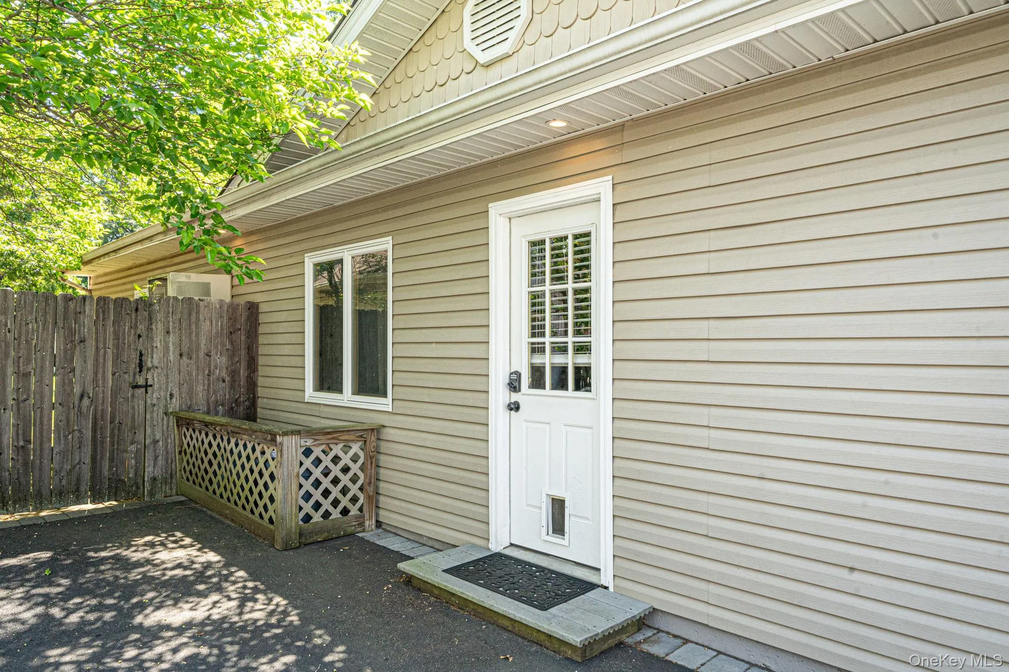1015 Ocean Avenue, Islip, NY, 3 Bedrooms Bedrooms, 8 Rooms Rooms,2 BathroomsBathrooms,Residential,For Rent,Ocean,0,1011853 1015 Ocean Avenue, Islip, NY, 3 Bedrooms Bedrooms, 8 Rooms Rooms,2 BathroomsBathrooms,Residential,For Rent,Ocean,0,1011853