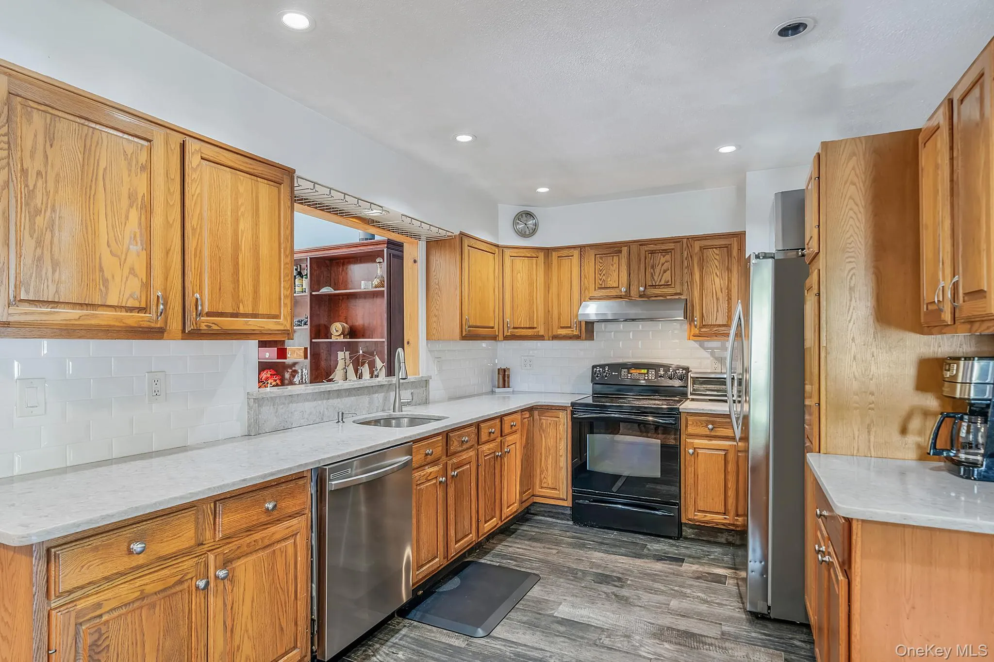 1015 Ocean Avenue, Islip, NY, 3 Bedrooms Bedrooms, 8 Rooms Rooms,2 BathroomsBathrooms,Residential,For Rent,Ocean,0,1011853 1015 Ocean Avenue, Islip, NY, 3 Bedrooms Bedrooms, 8 Rooms Rooms,2 BathroomsBathrooms,Residential,For Rent,Ocean,0,1011853
