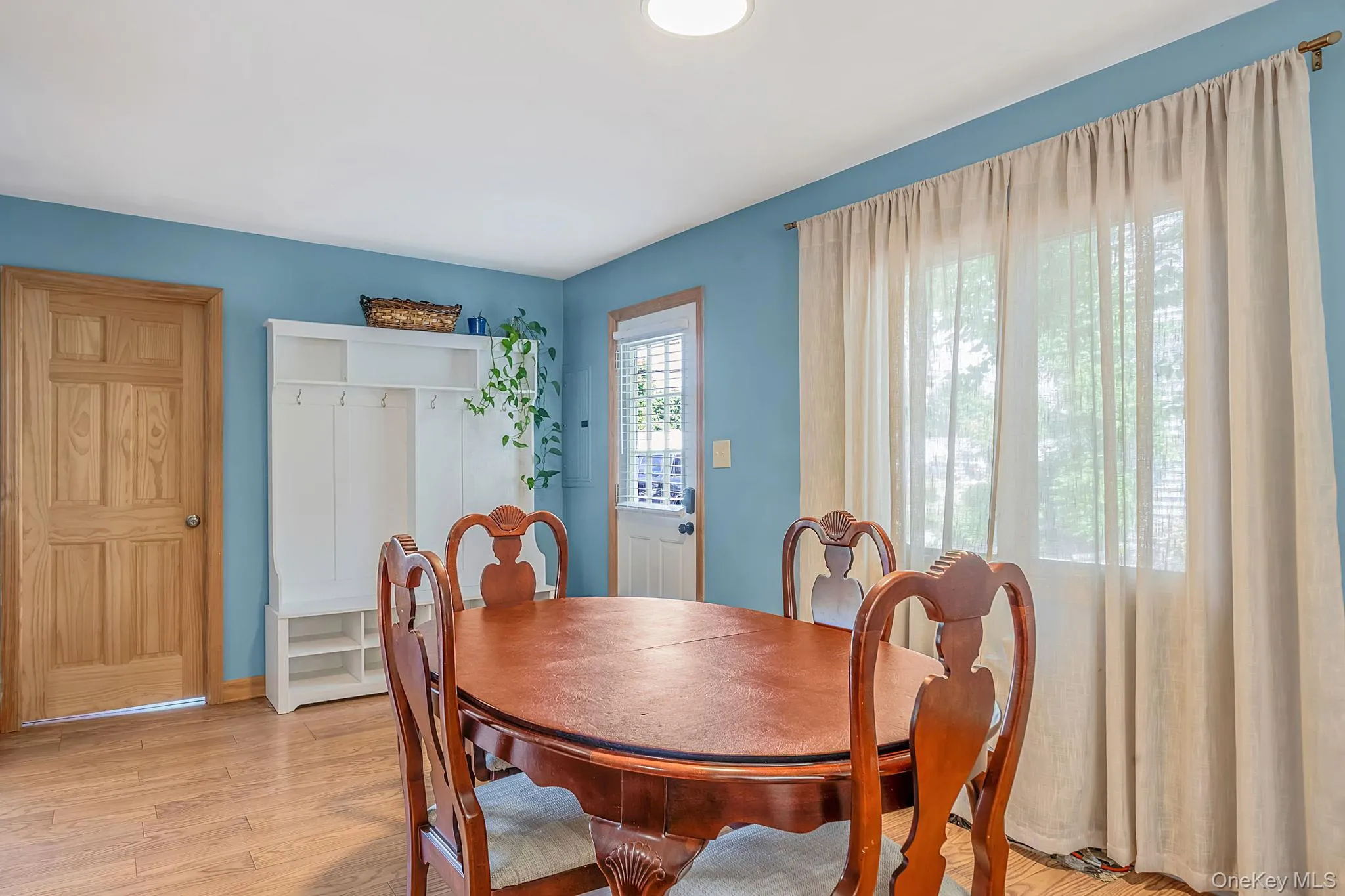 1015 Ocean Avenue, Islip, NY, 3 Bedrooms Bedrooms, 8 Rooms Rooms,2 BathroomsBathrooms,Residential,For Rent,Ocean,0,1011853 1015 Ocean Avenue, Islip, NY, 3 Bedrooms Bedrooms, 8 Rooms Rooms,2 BathroomsBathrooms,Residential,For Rent,Ocean,0,1011853