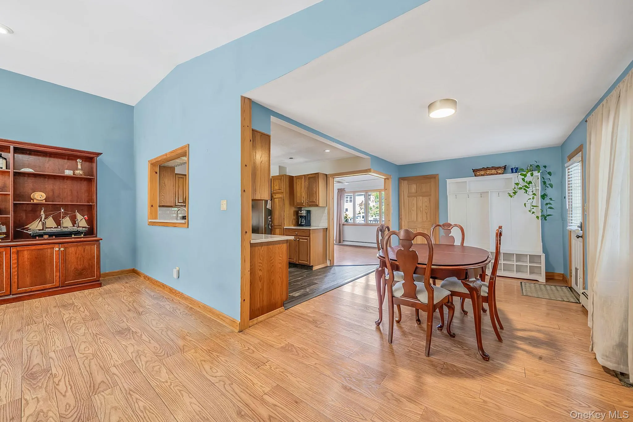 1015 Ocean Avenue, Islip, NY, 3 Bedrooms Bedrooms, 8 Rooms Rooms,2 BathroomsBathrooms,Residential,For Rent,Ocean,0,1011853 1015 Ocean Avenue, Islip, NY, 3 Bedrooms Bedrooms, 8 Rooms Rooms,2 BathroomsBathrooms,Residential,For Rent,Ocean,0,1011853